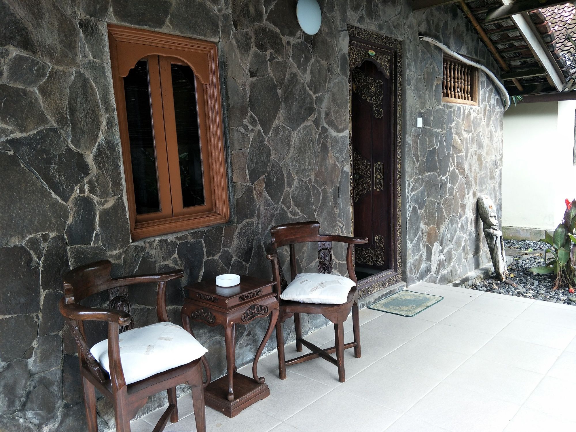 Temple Cafe & Seaside Cottages