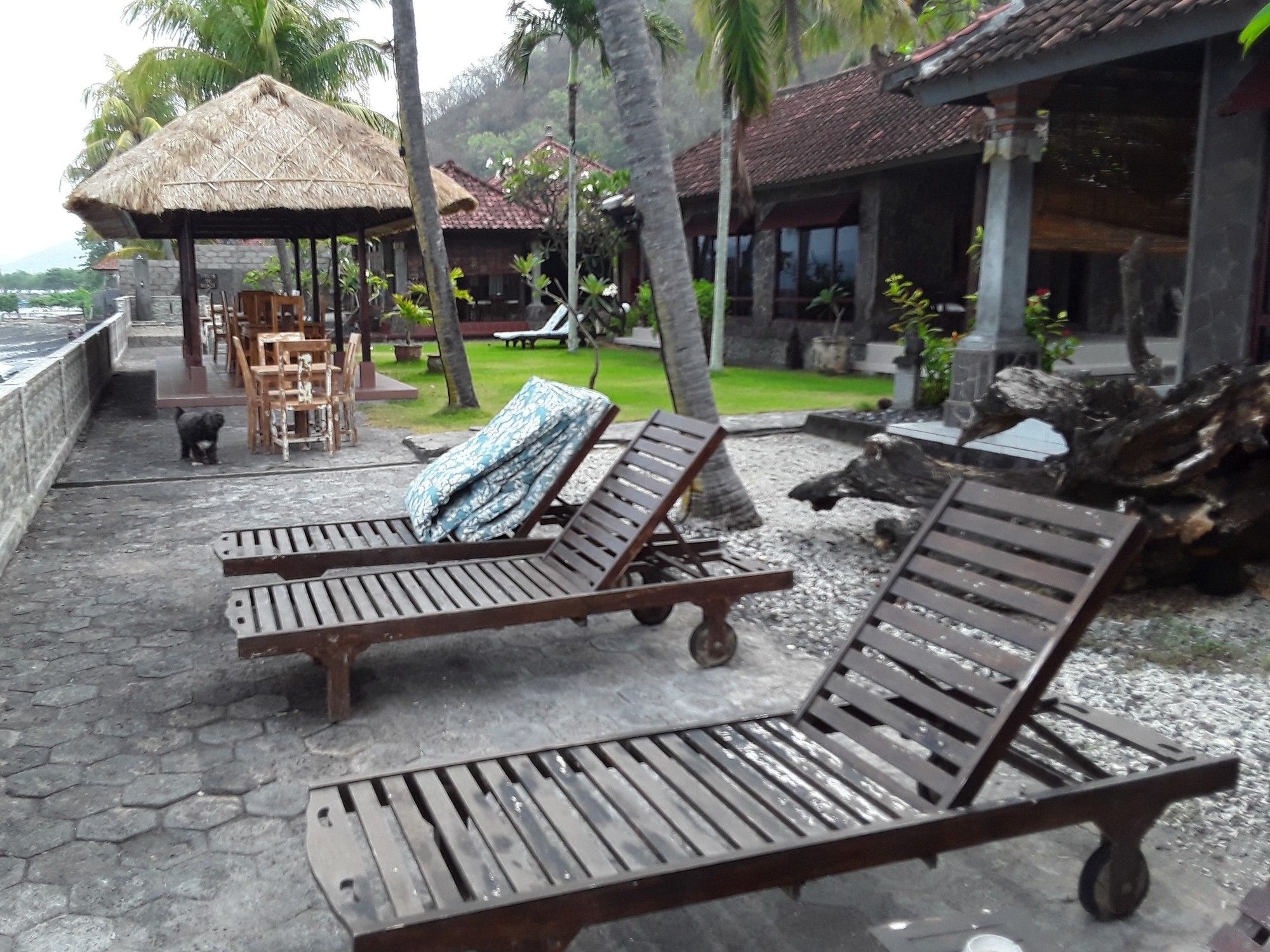 Temple Cafe & Seaside Cottages