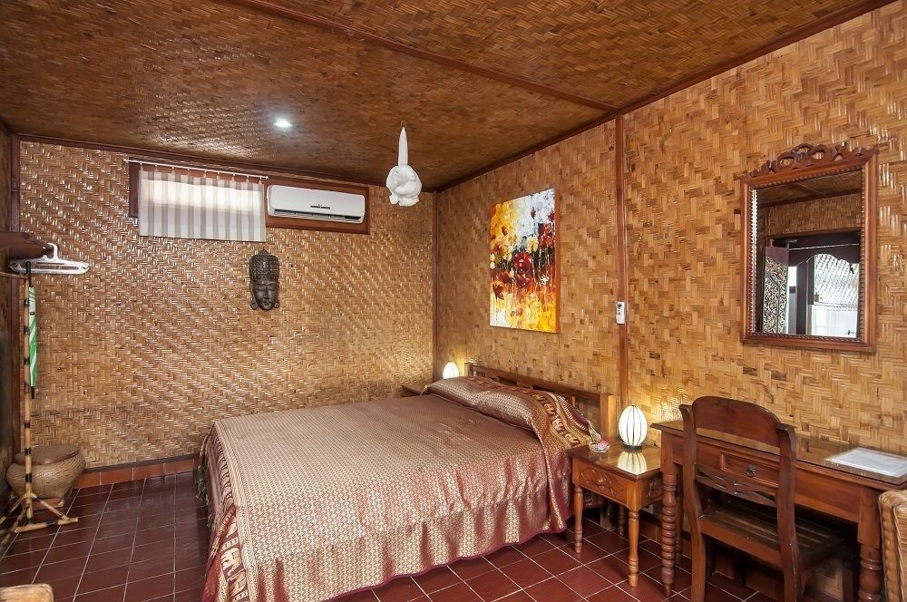 Temple Cafe & Seaside Cottages