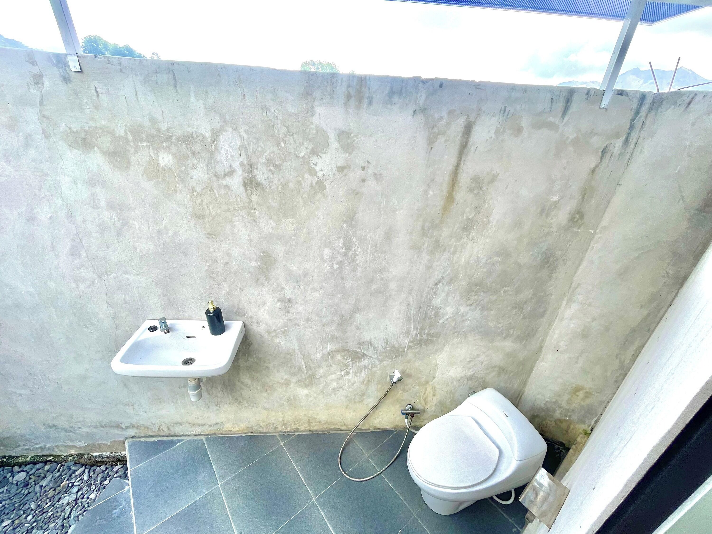 Double U Camp and Villa