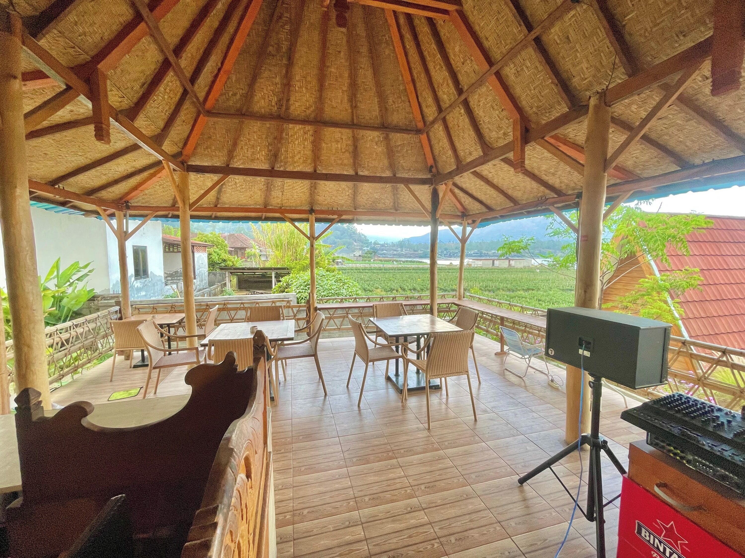 Double U Camp and Villa