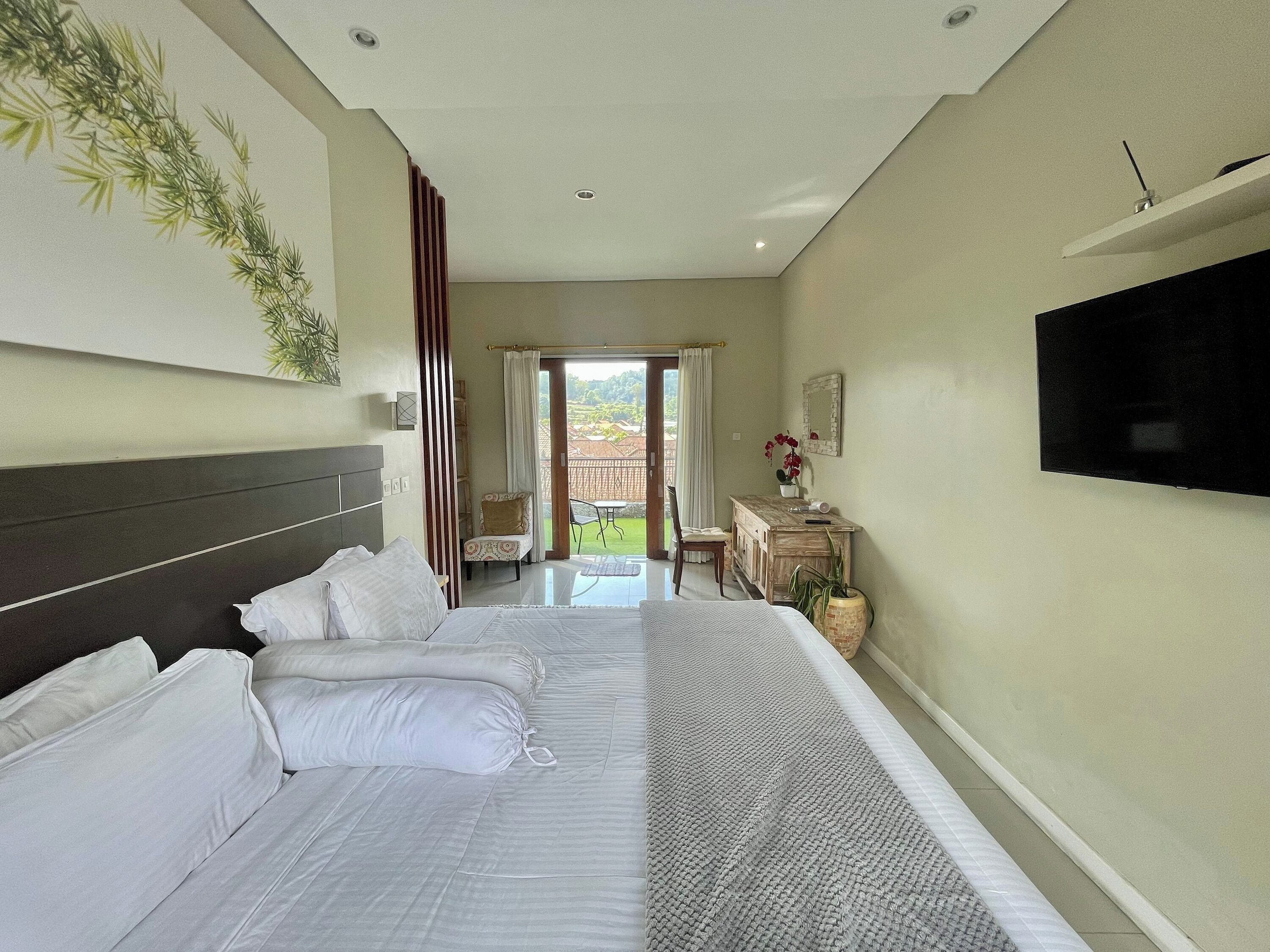 Double U Camp and Villa