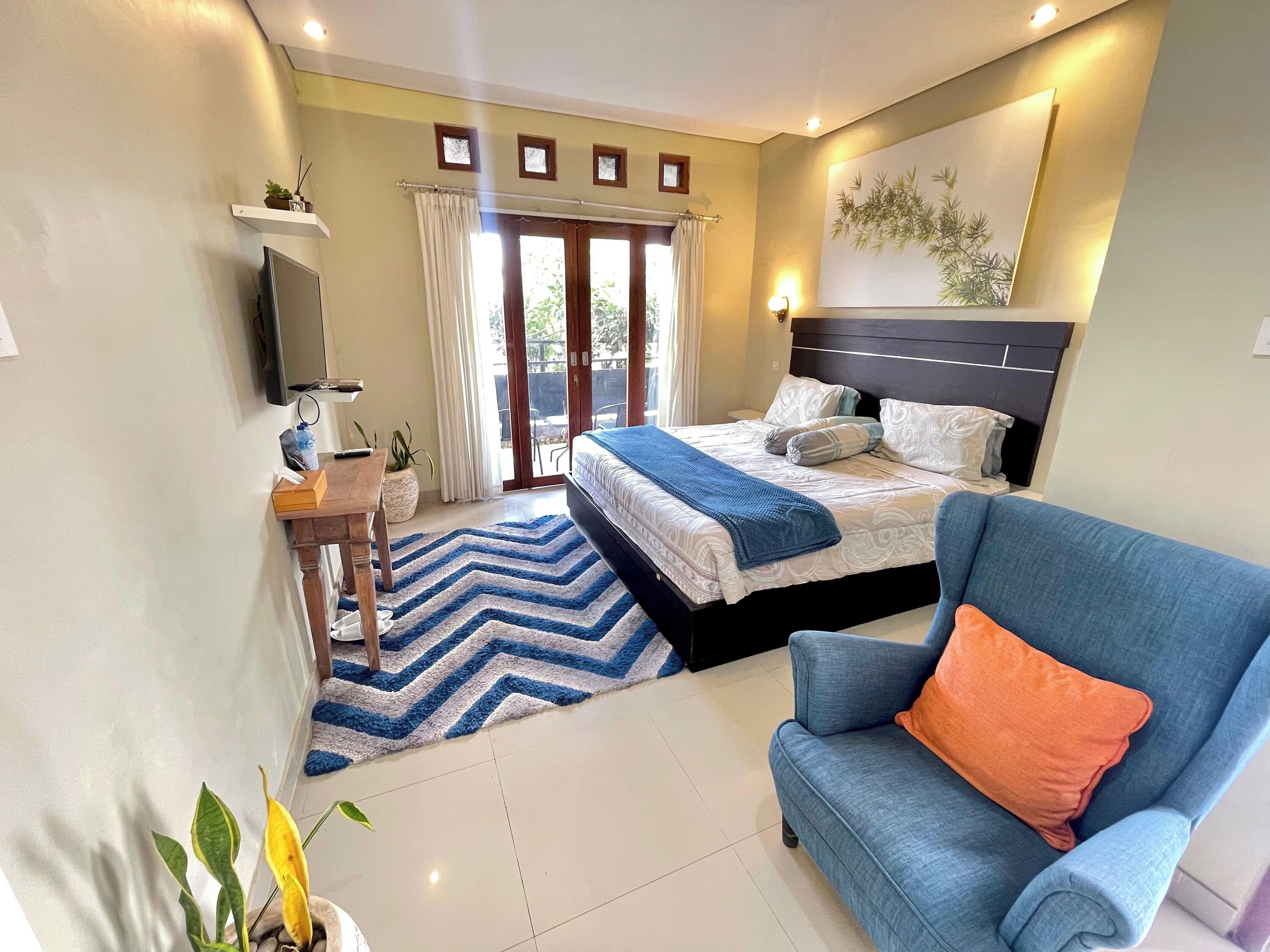 Double U Camp and Villa