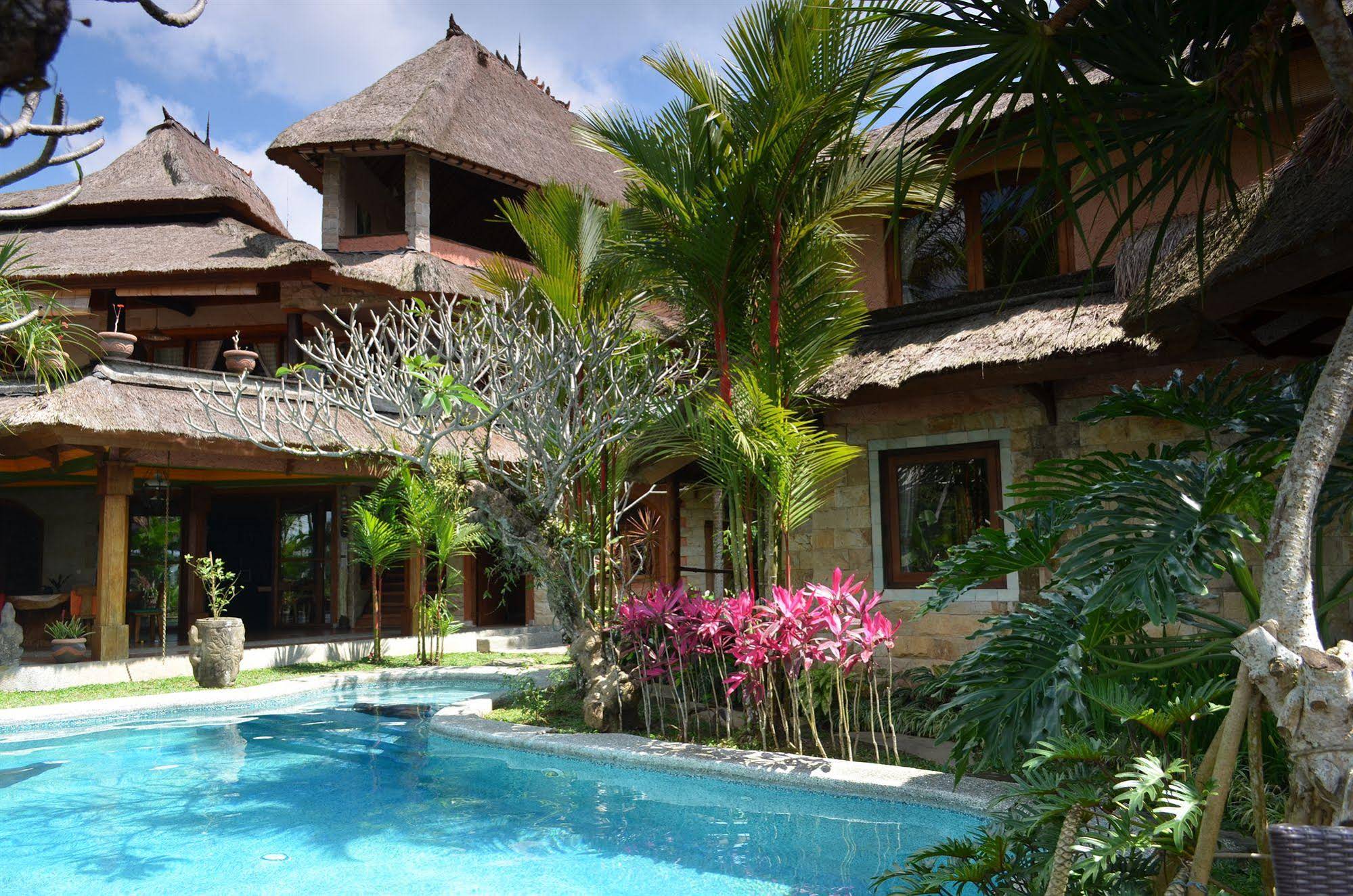 Saudara Home