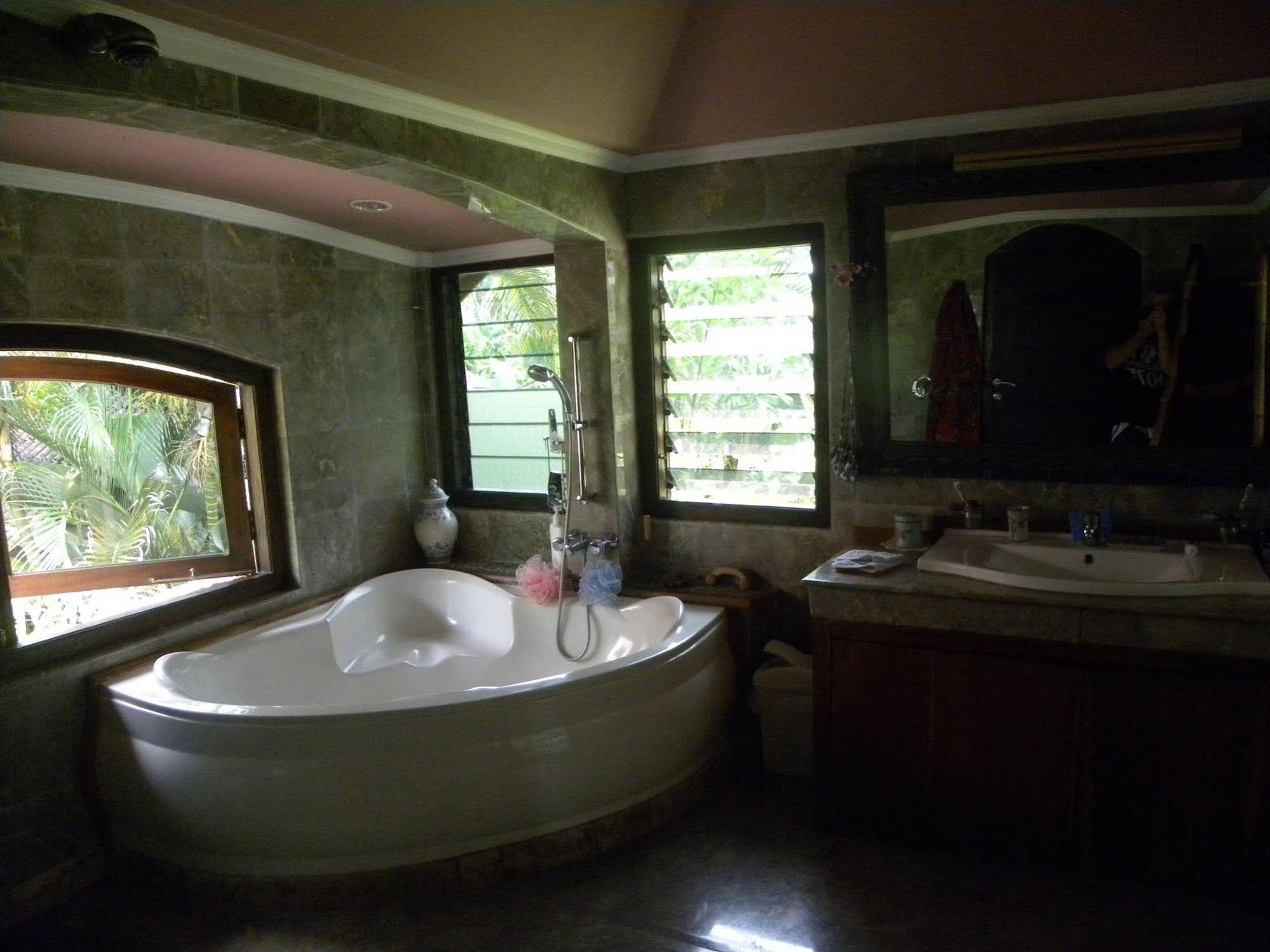 Saudara Home