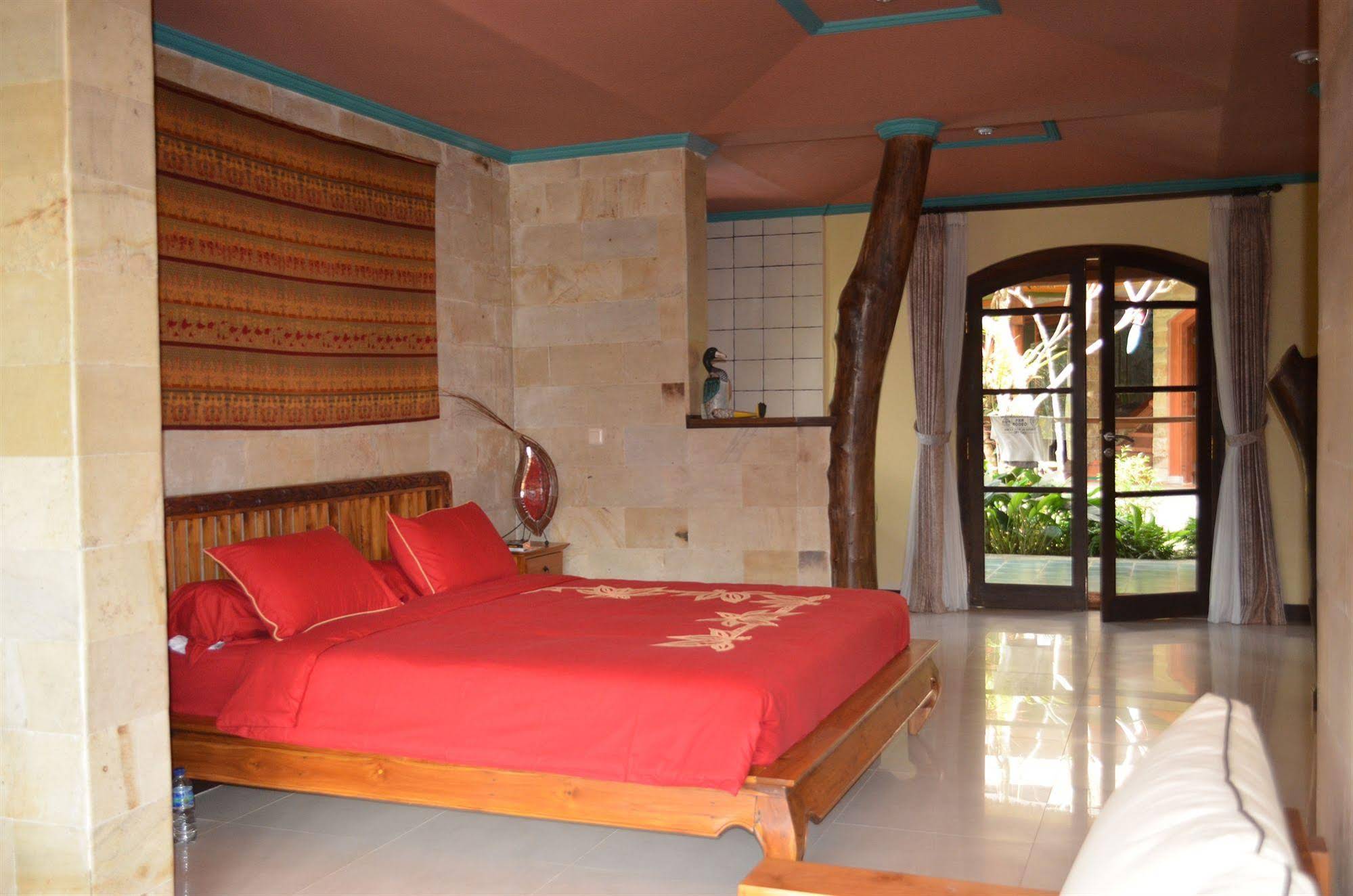 Saudara Home