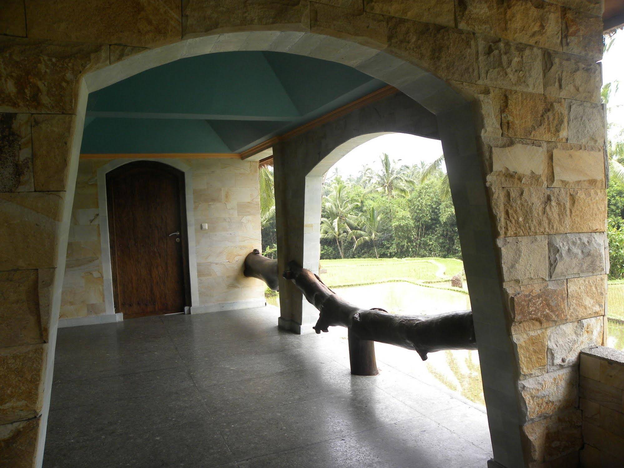 Saudara Home