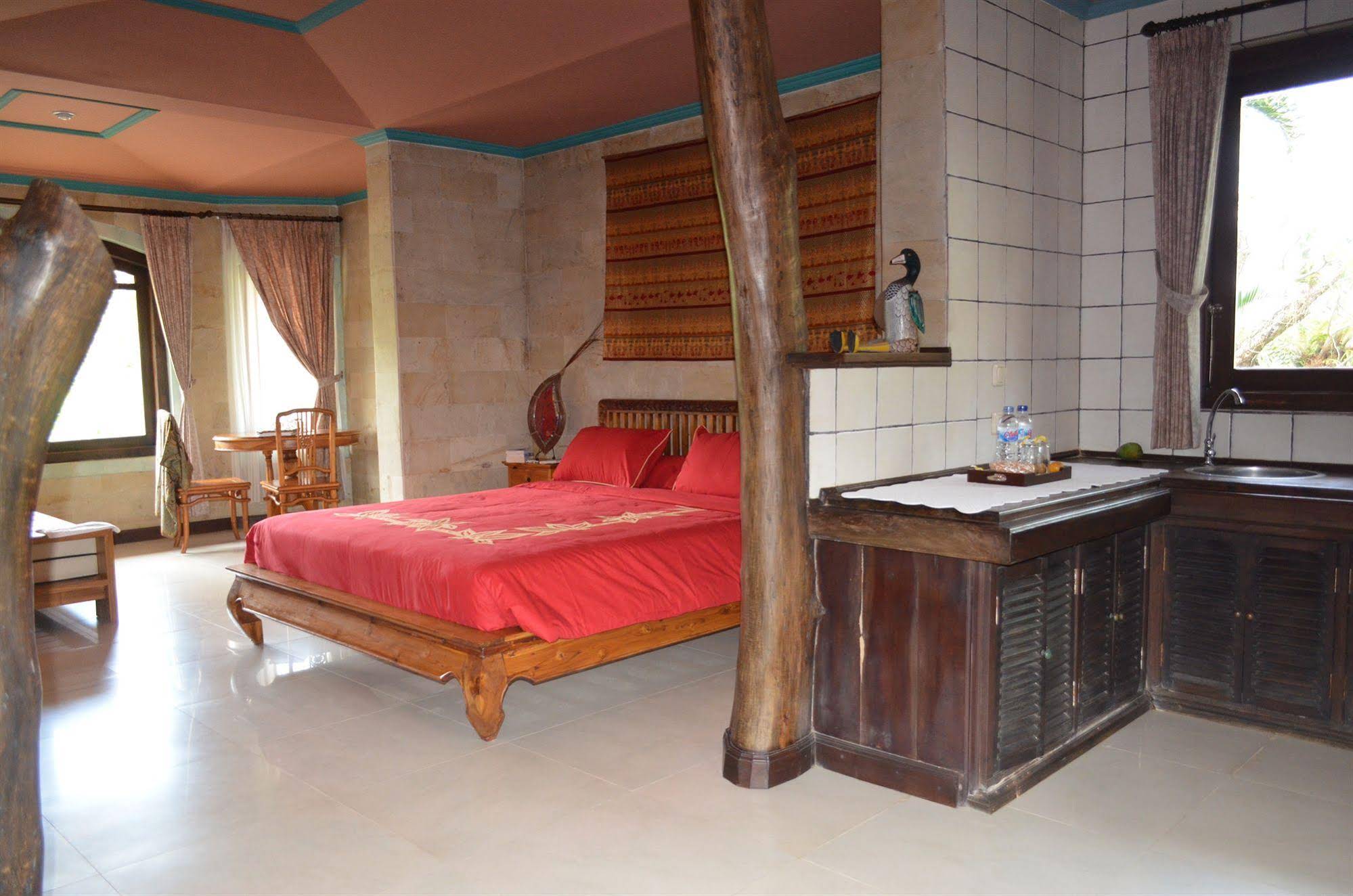 Saudara Home