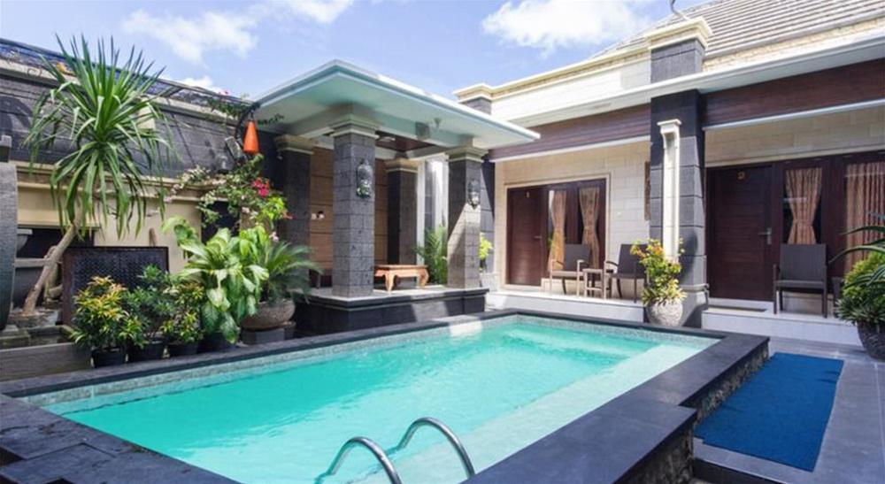 Denays House