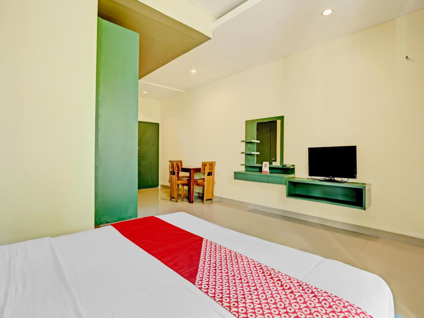 Amore Apartment by OYO