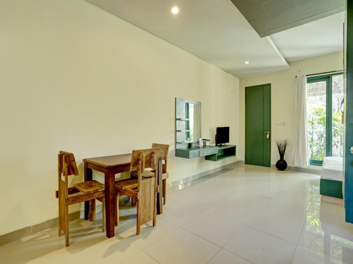 Amore Apartment by OYO
