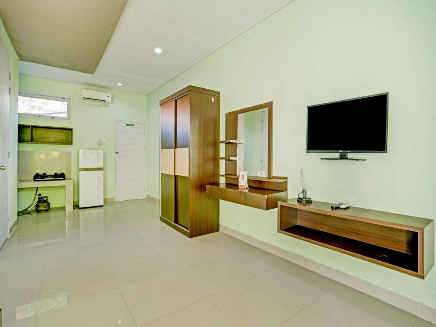 Amore Apartment by OYO