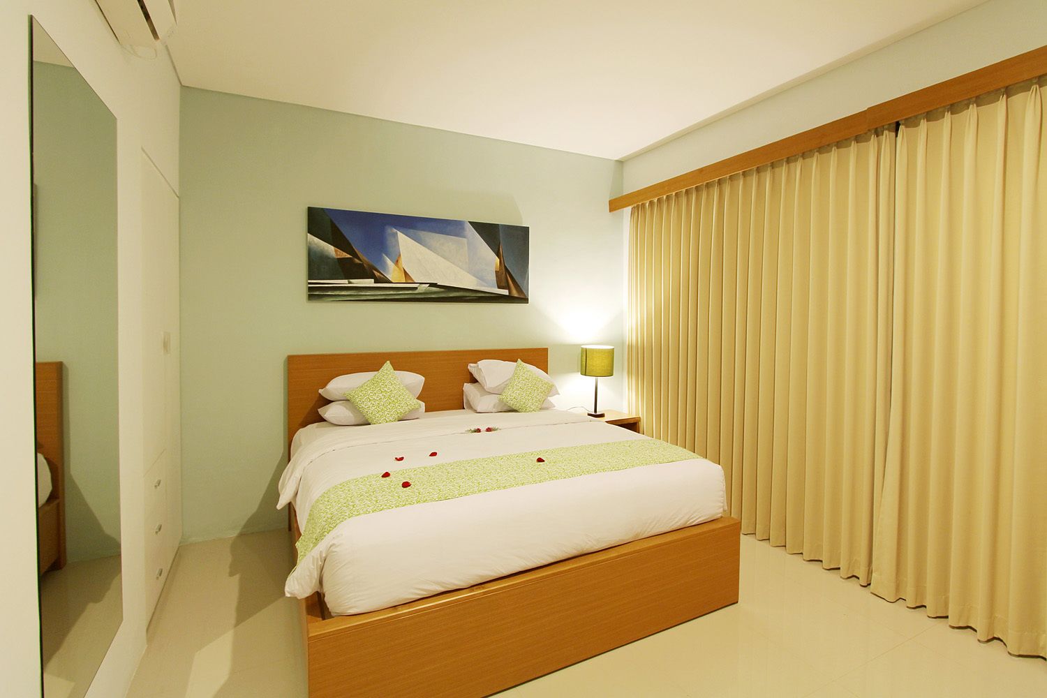 Apple Suite Apartment