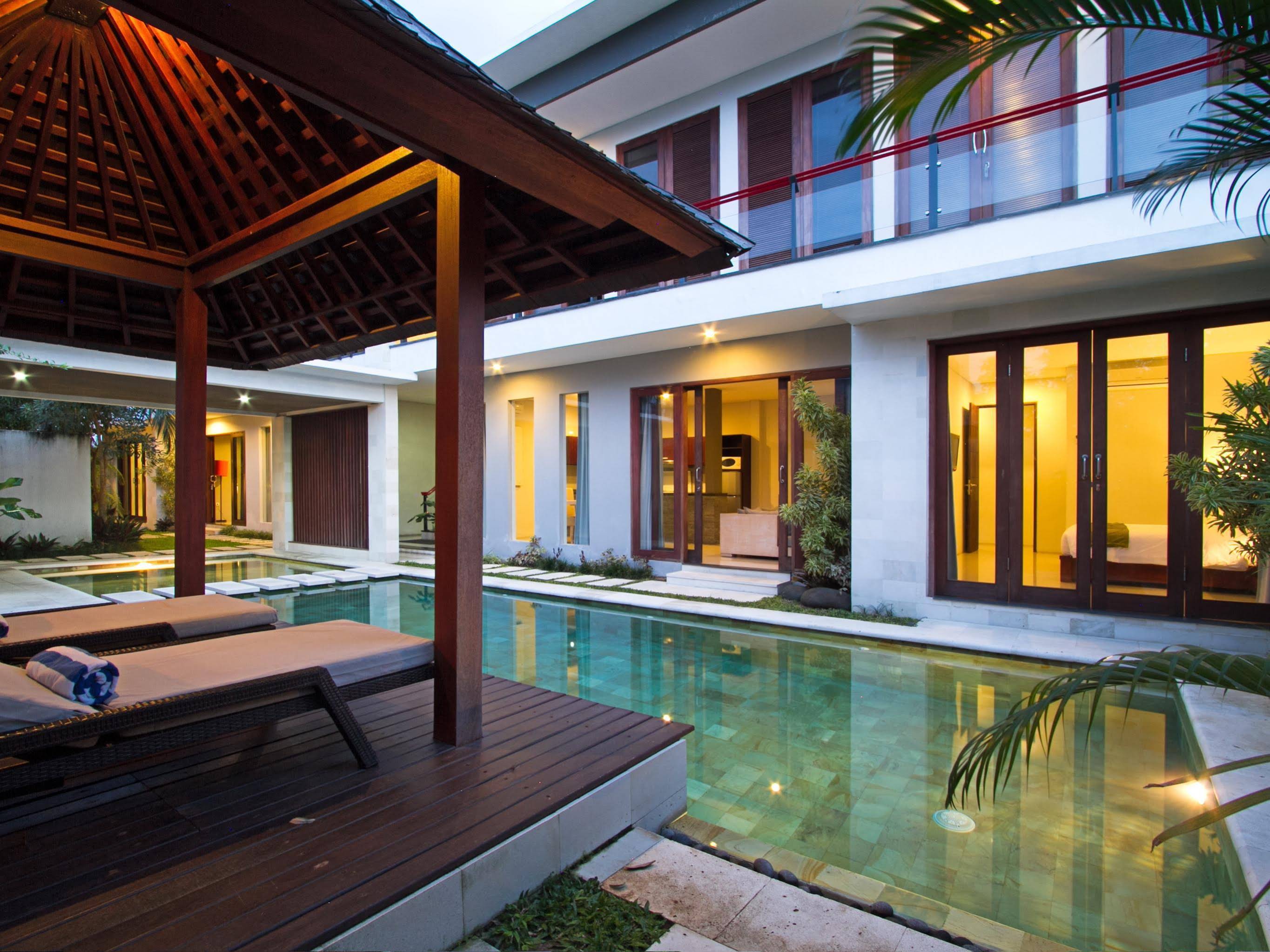 Apple Villa & Apartment Kerobokan Canggu