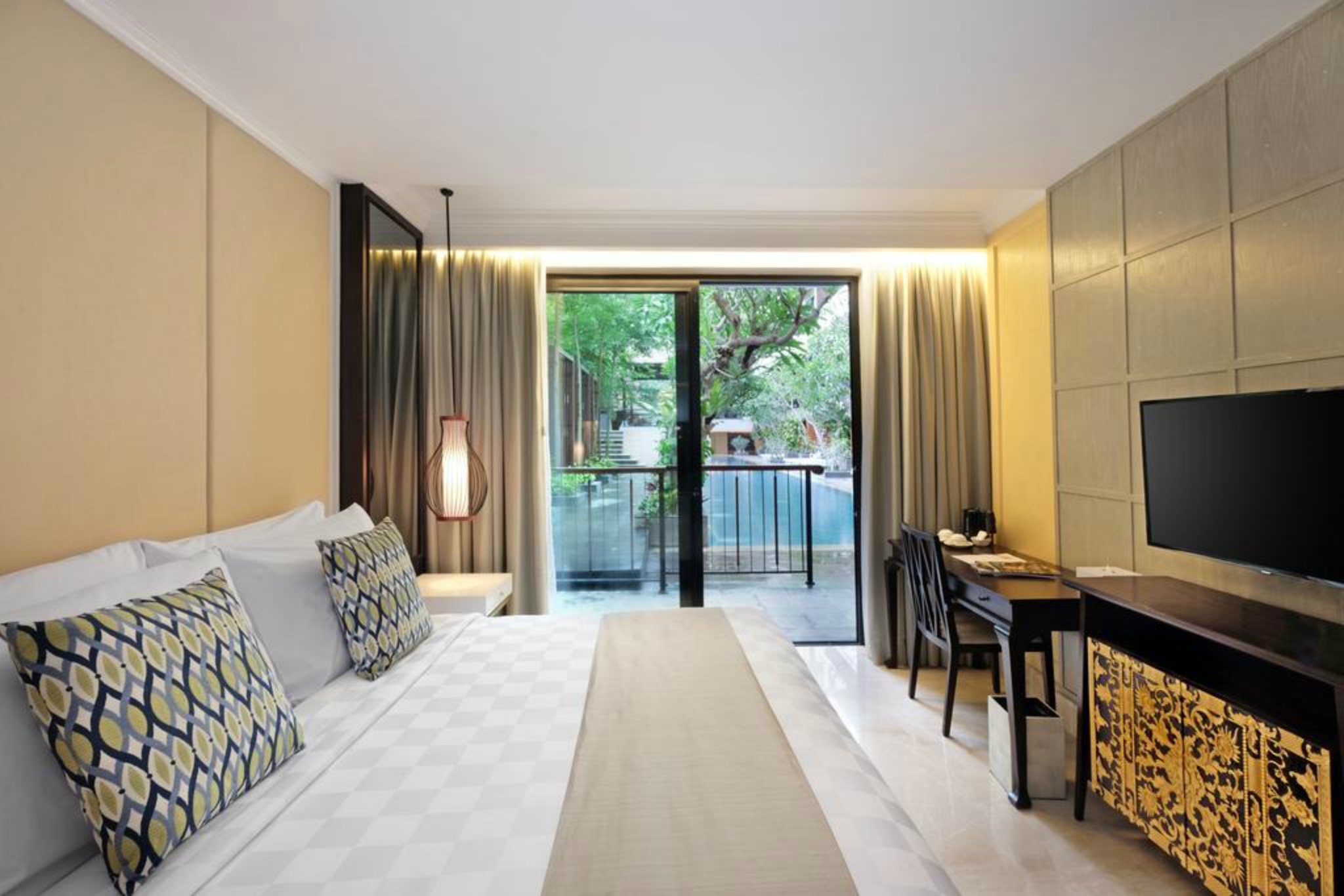 Jambuluwuk Oceano Seminyak