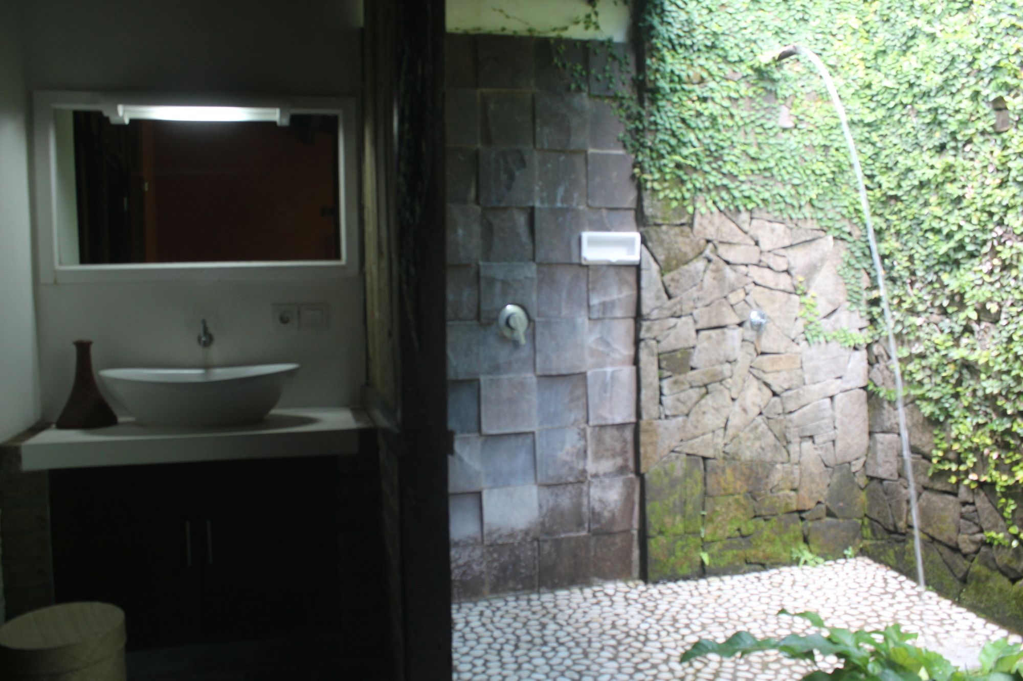 Kubu Ampo Villa