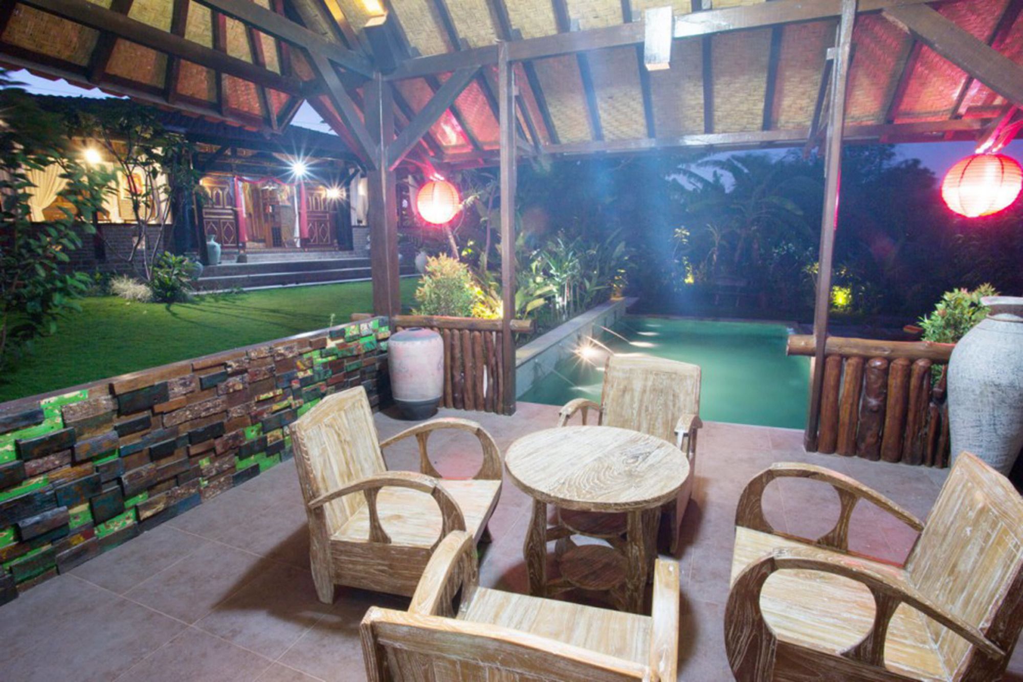 Kubu Ampo Villa
