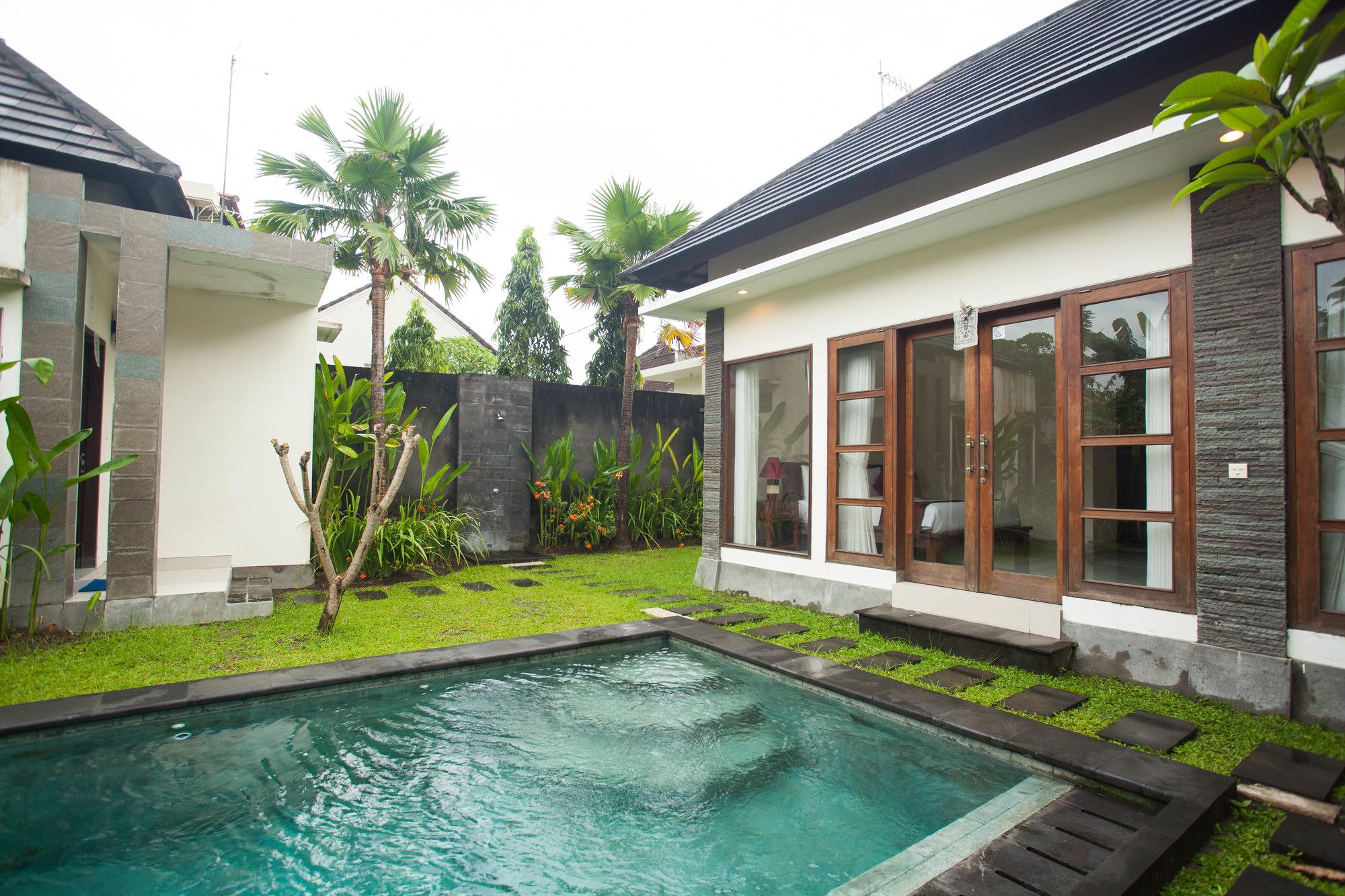 Kusuma Villas
