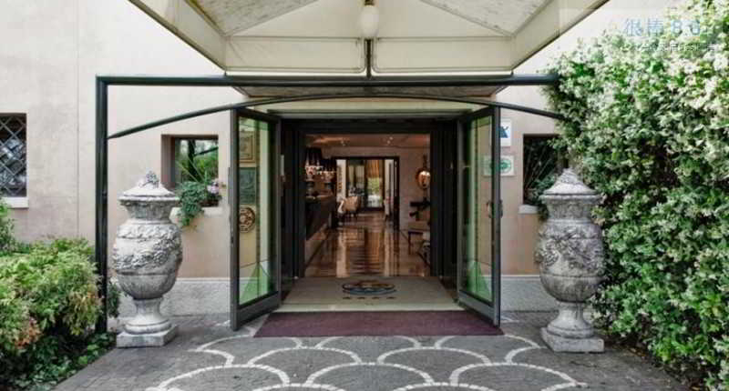 Palmae Villa