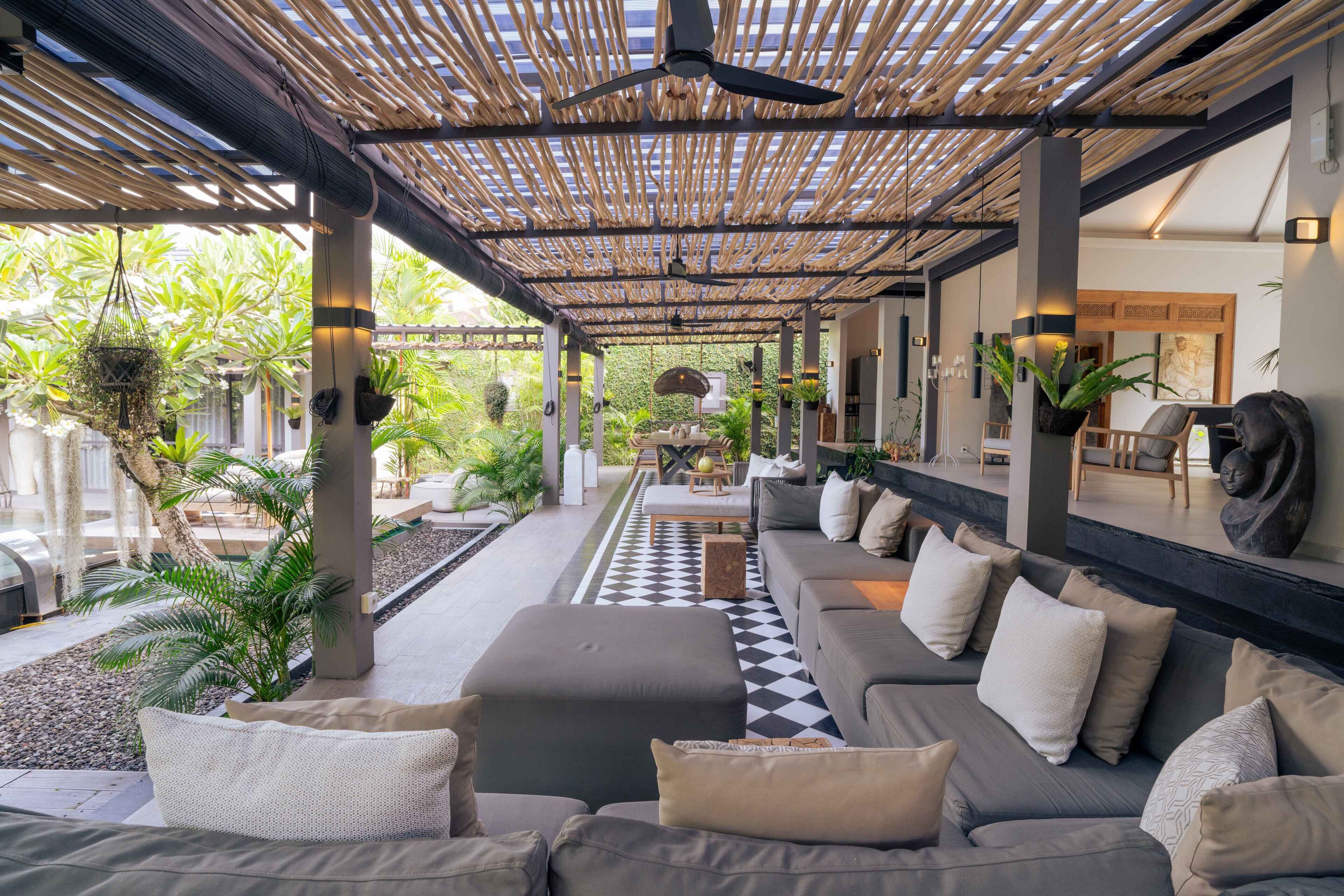 Sin Nombre Bali