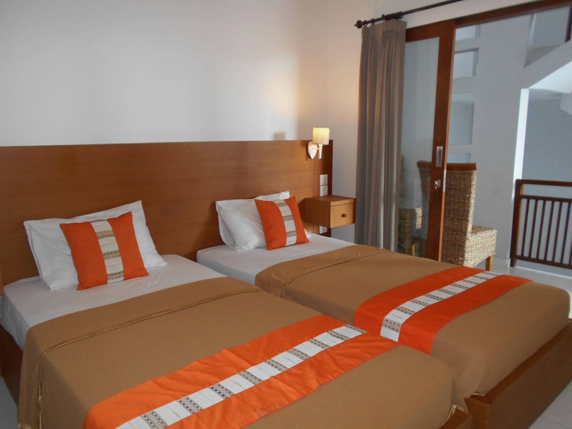 Spunky Premiere Kuta by Reddoors