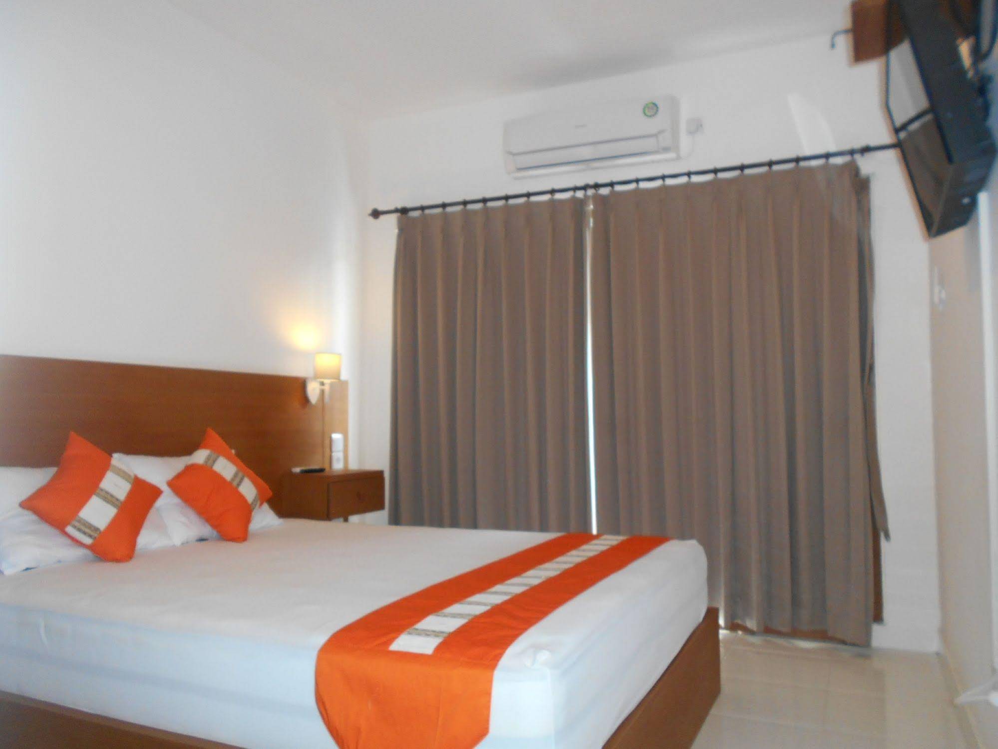 Spunky Premiere Kuta by Reddoors
