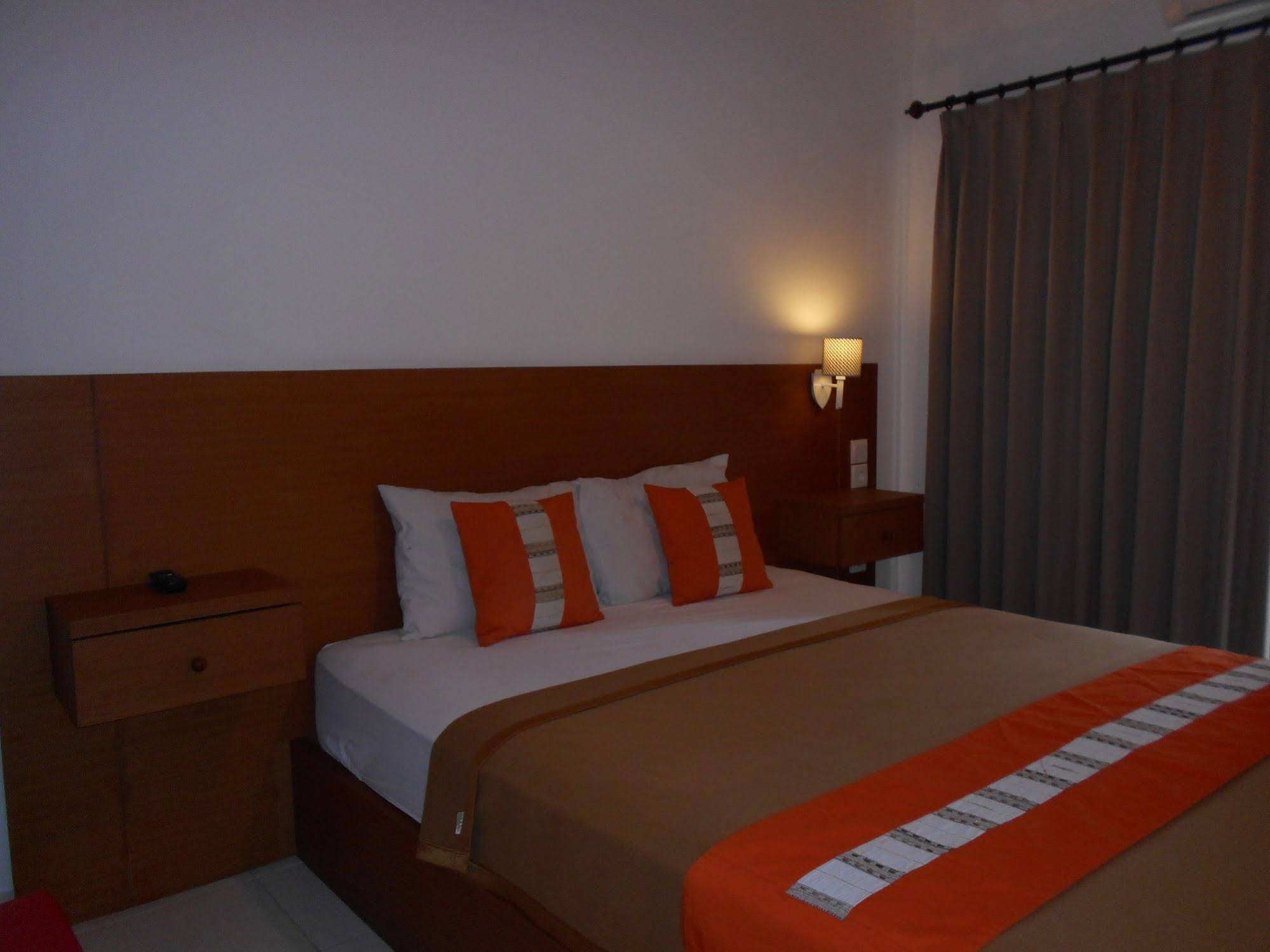 Spunky Premiere Kuta by Reddoors
