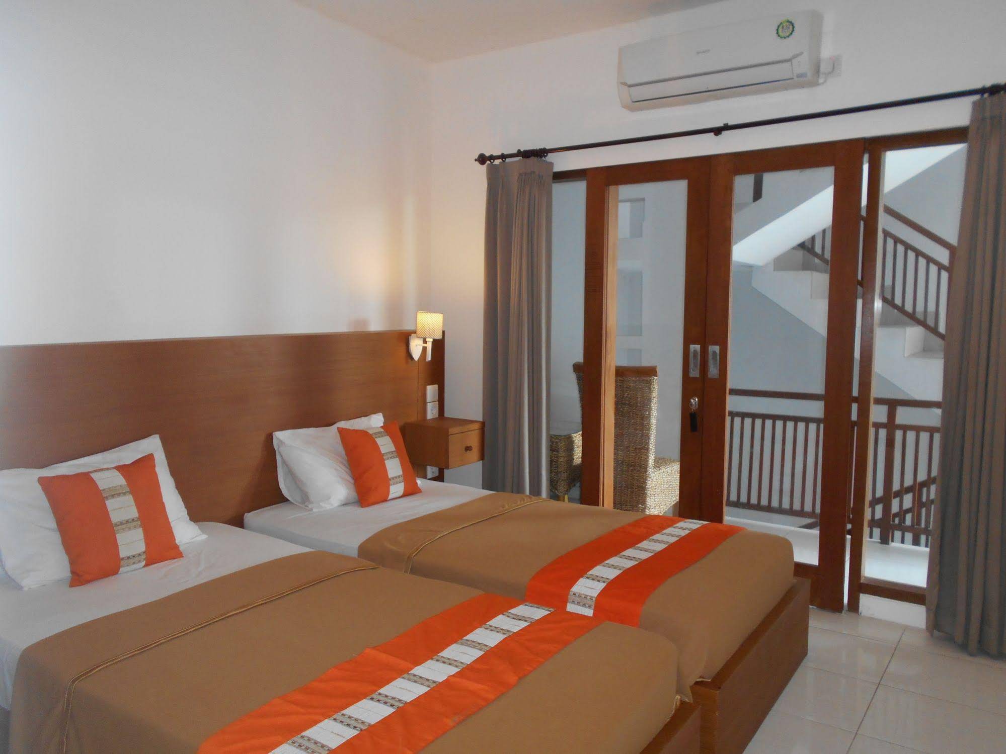 Spunky Premiere Kuta by Reddoors