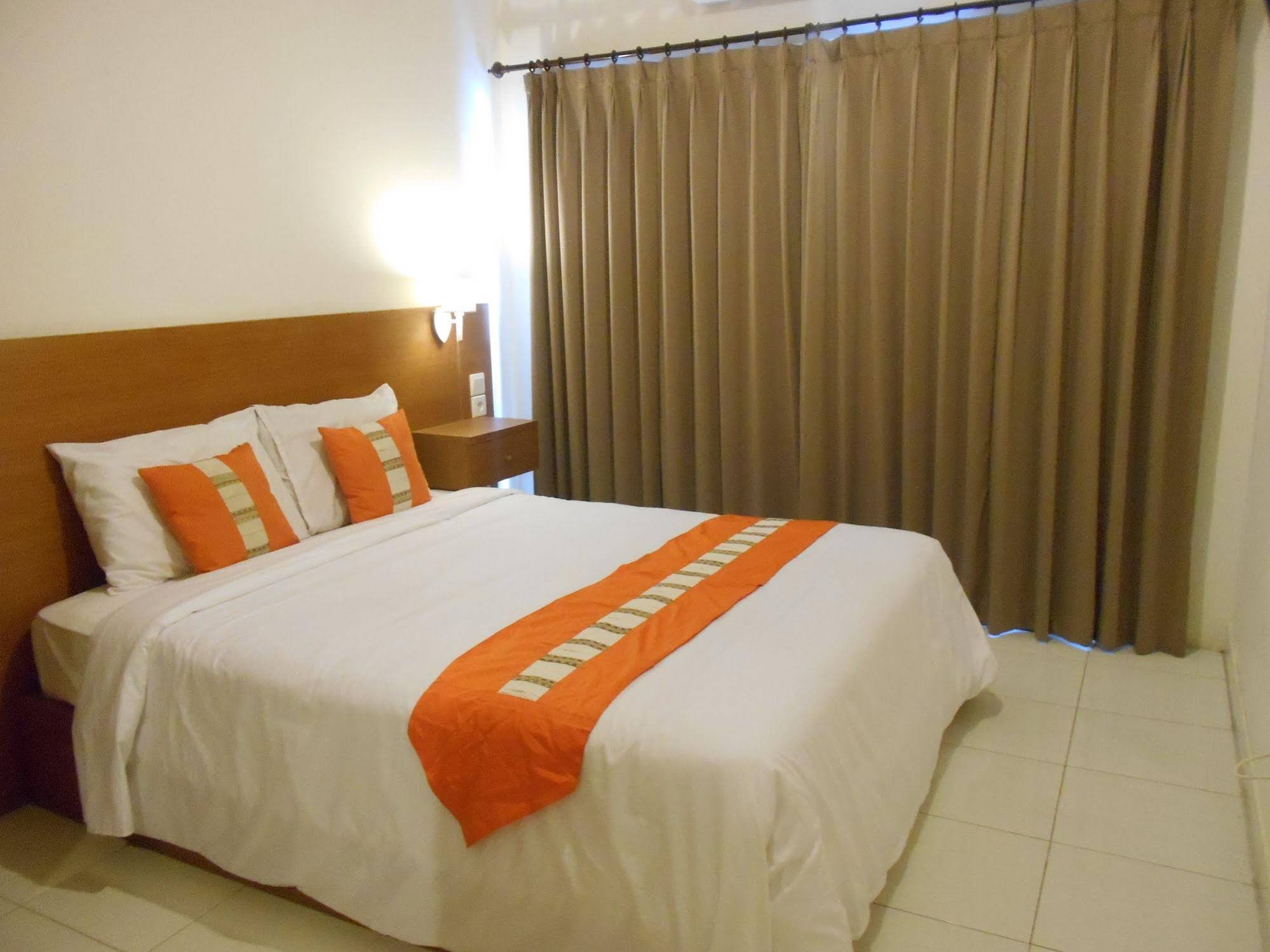 Spunky Premiere Kuta by Reddoors