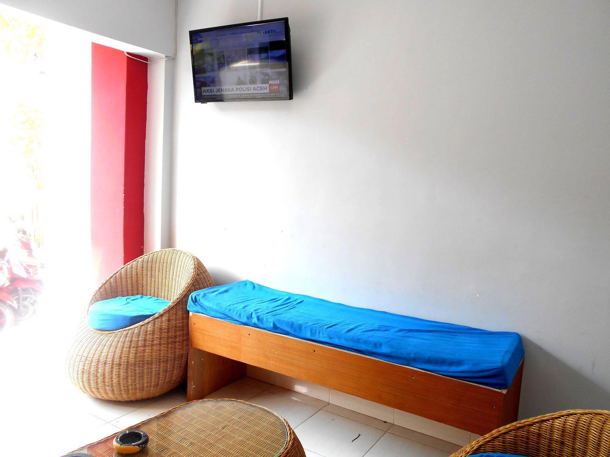 Spunky Premiere Kuta by Reddoors