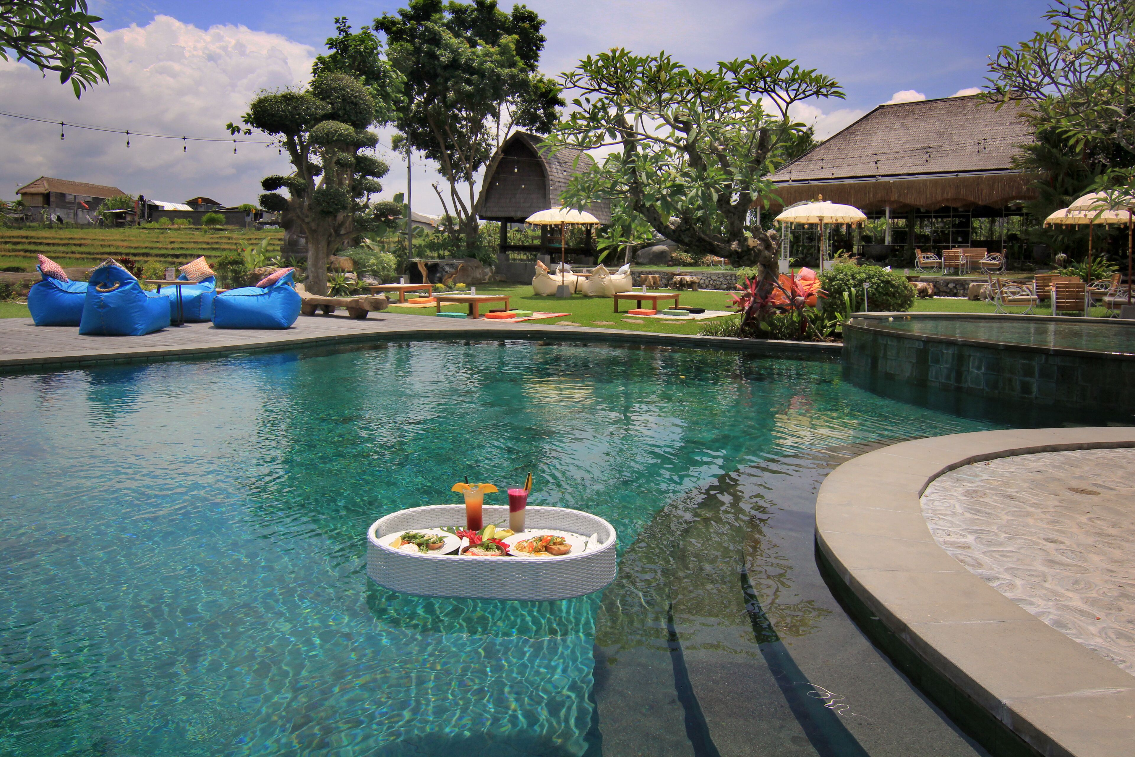 Taulan Villa by Social Hideout