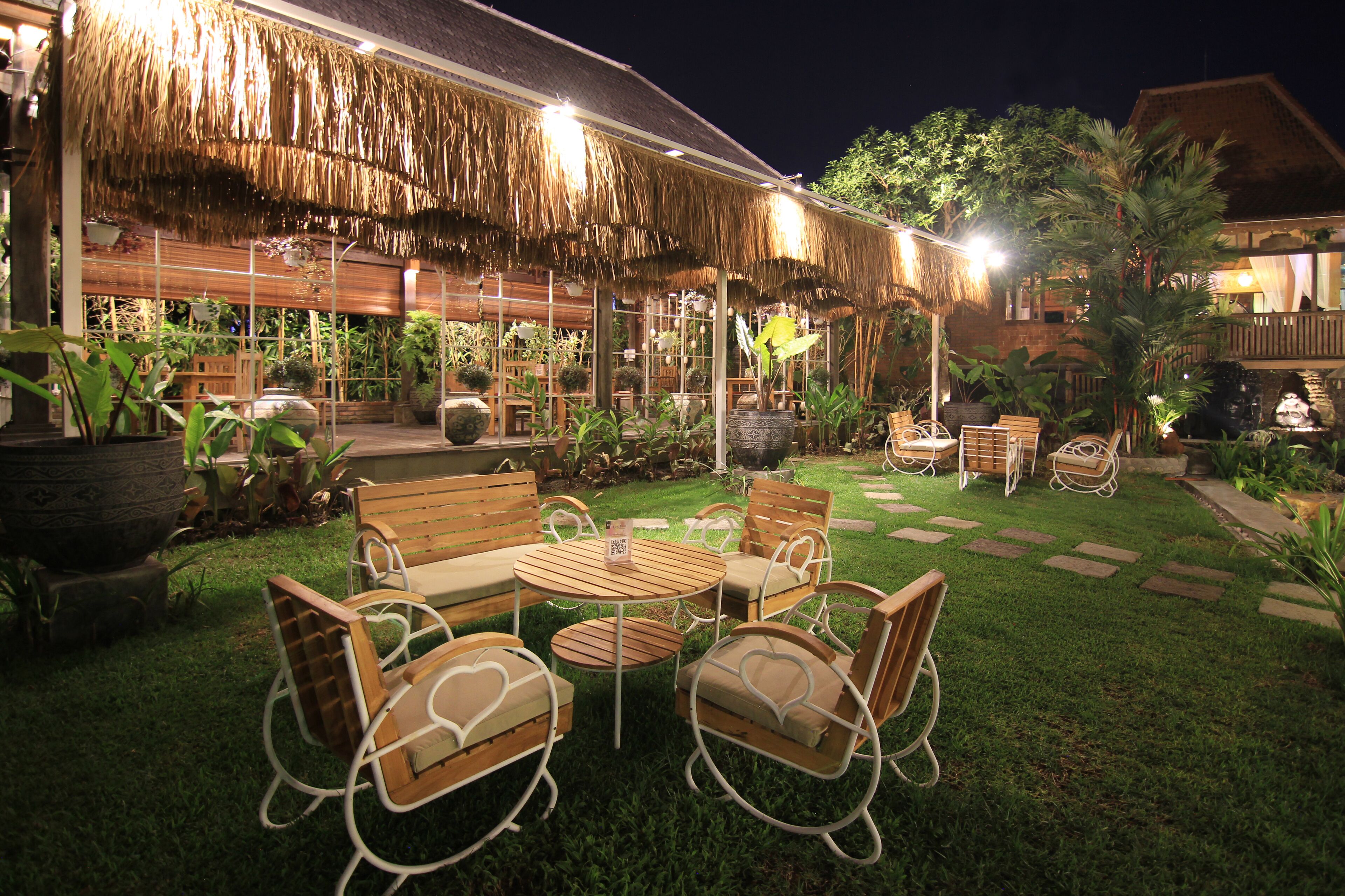 Taulan Villa by Social Hideout