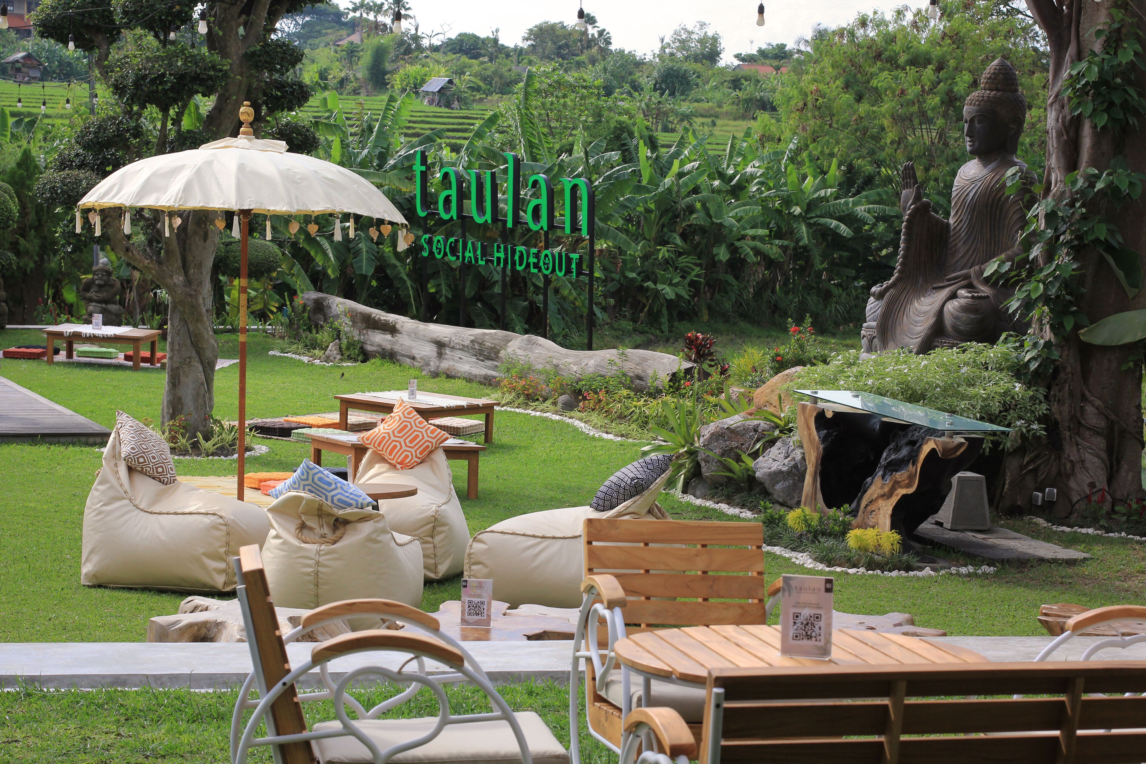 Taulan Villa by Social Hideout