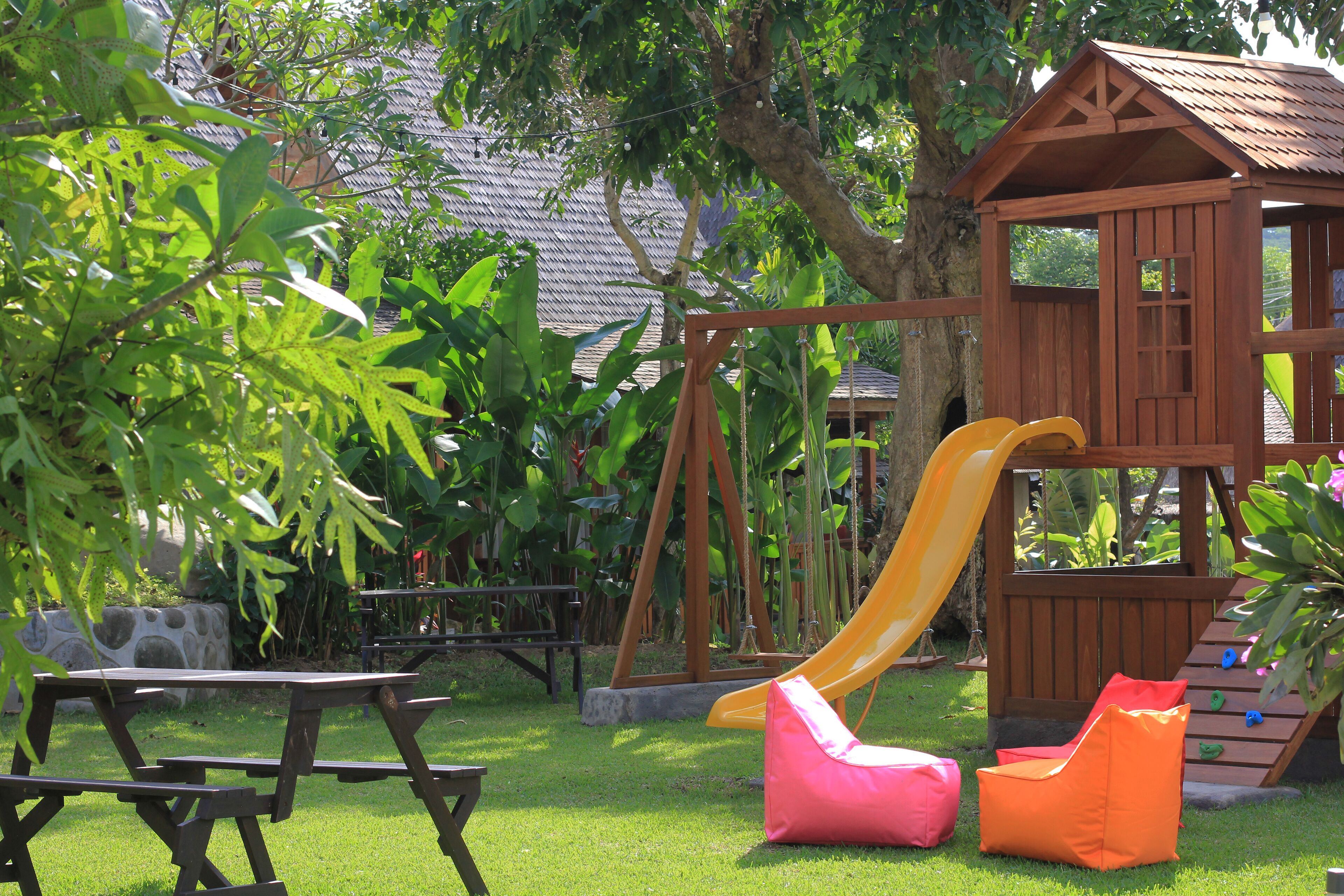 Taulan Villa by Social Hideout