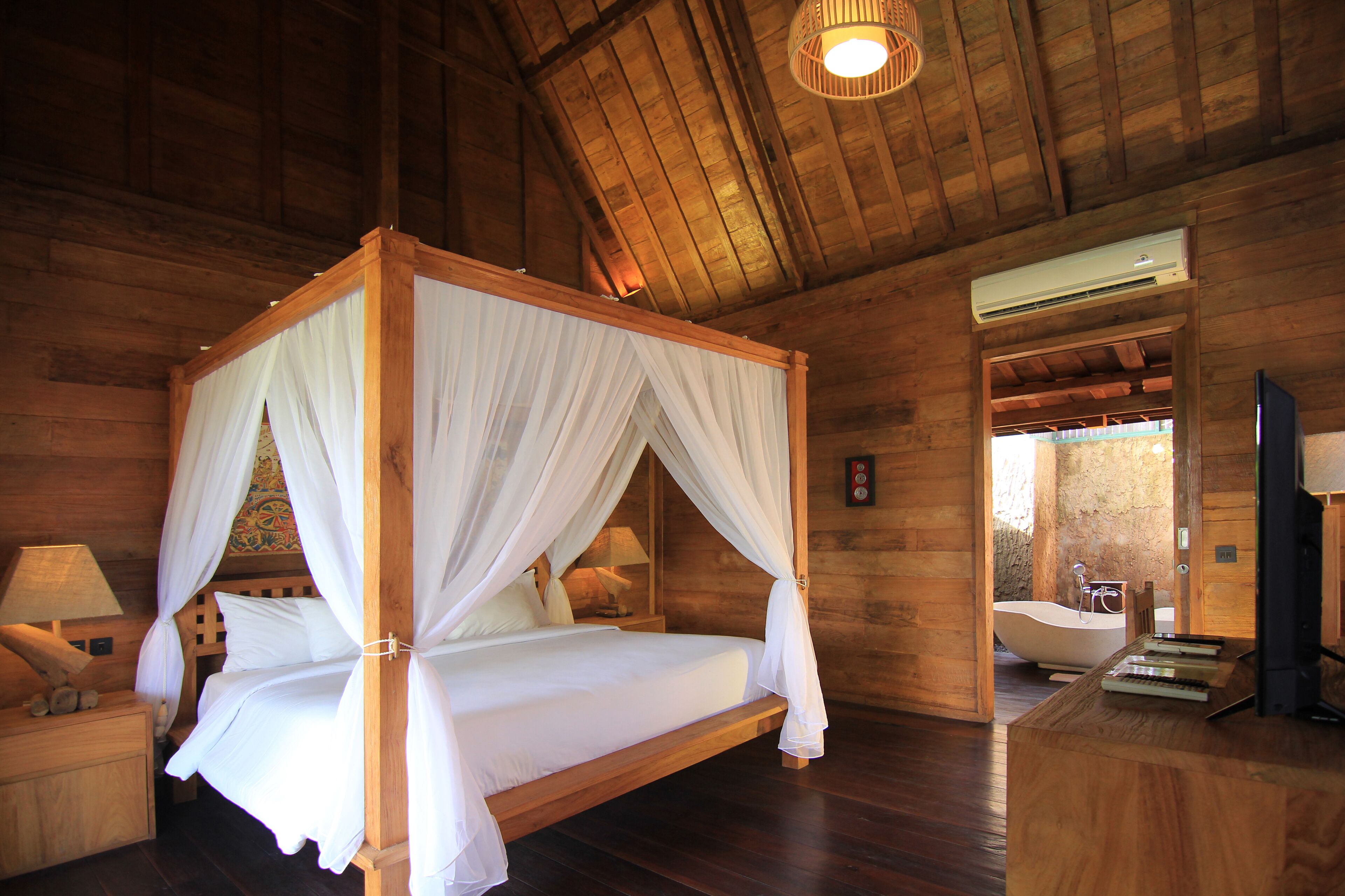 Taulan Villa by Social Hideout