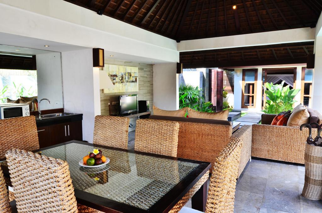 The Khayangan Dreams Villa Umalas