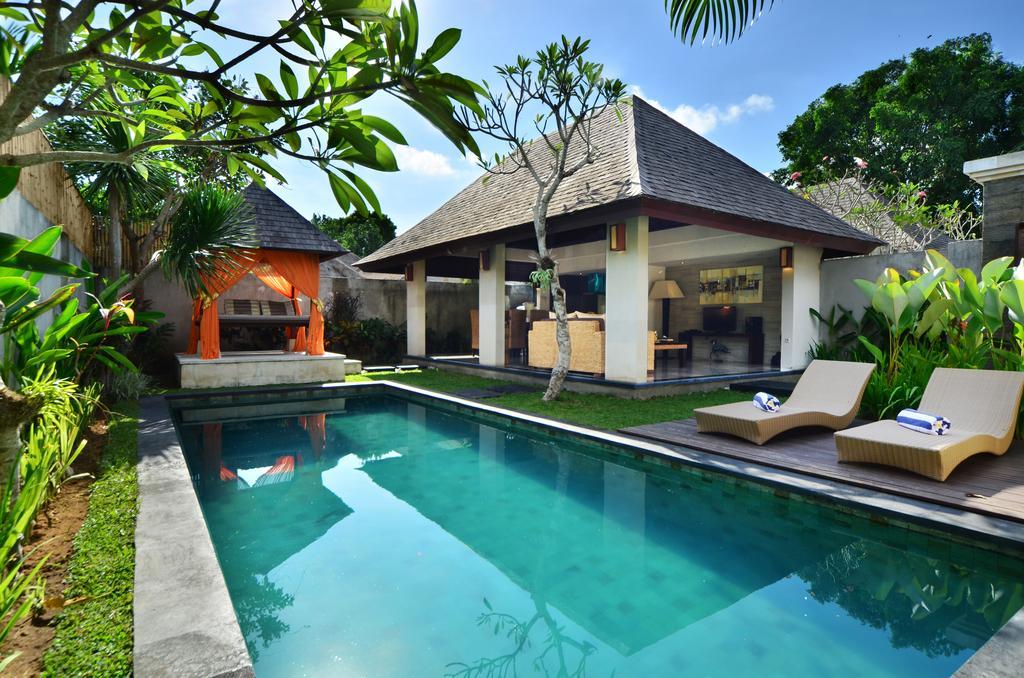 The Khayangan Dreams Villa Umalas