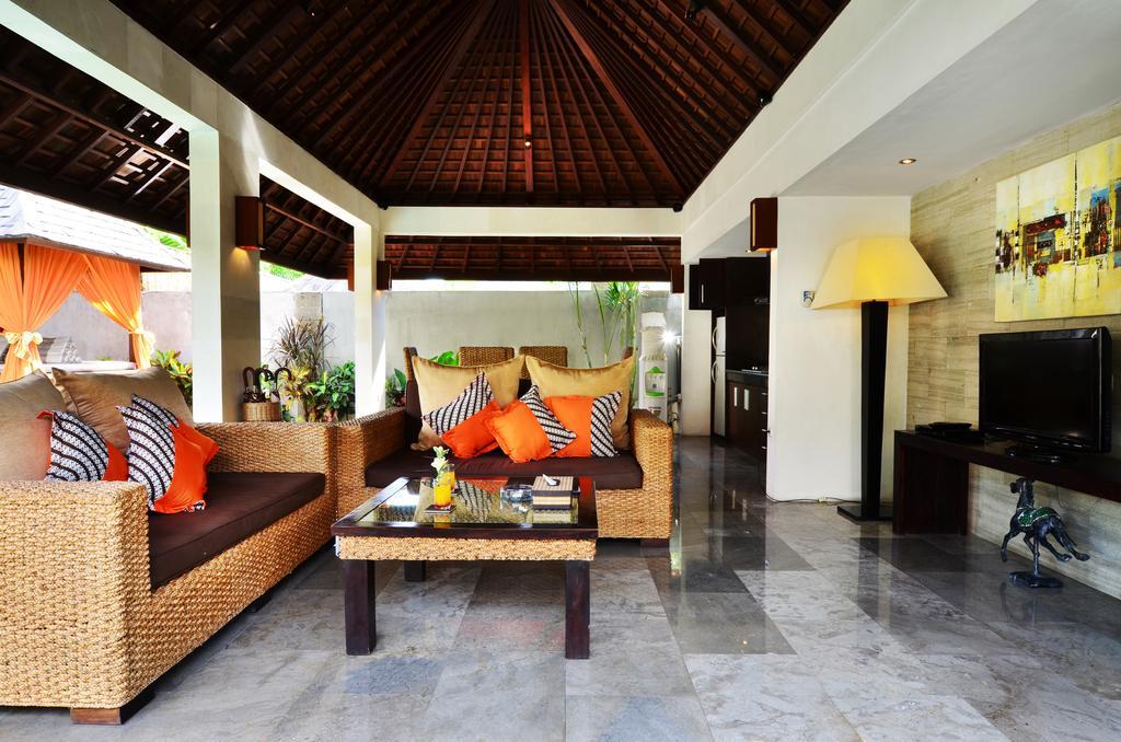 The Khayangan Dreams Villa Umalas