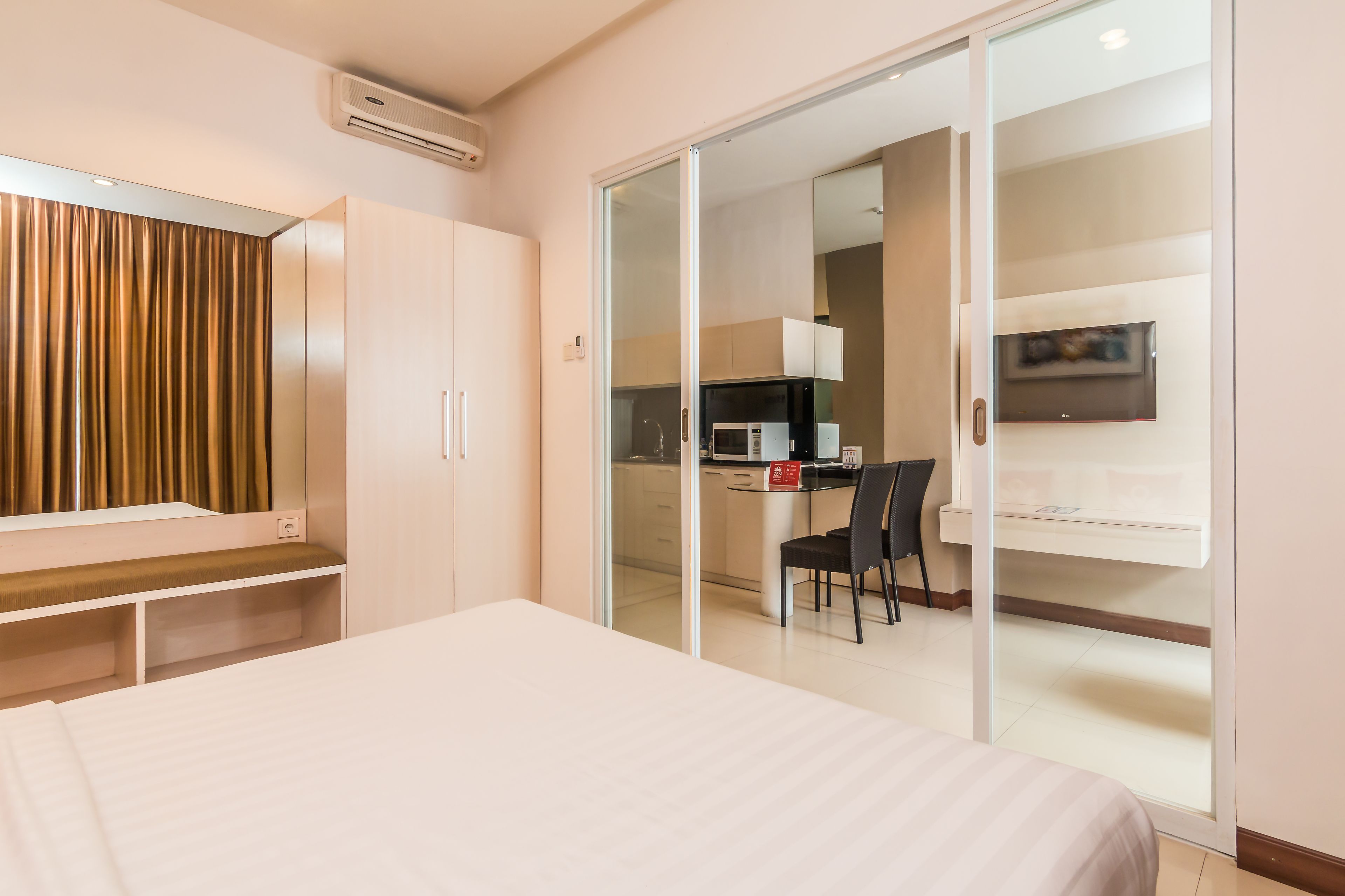 Umalas Hotel and Residence by ZEN Rooms