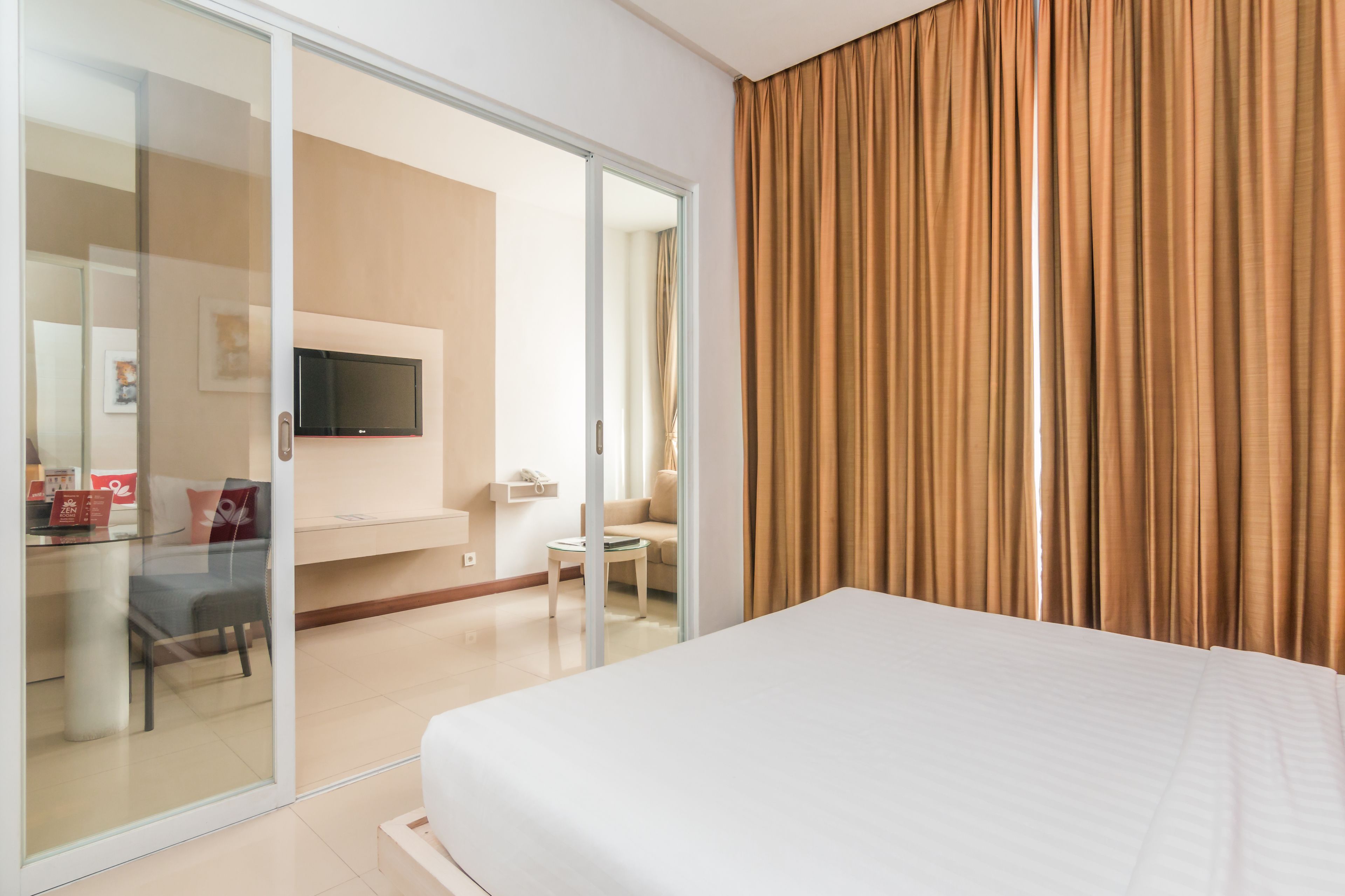 Umalas Hotel and Residence by ZEN Rooms