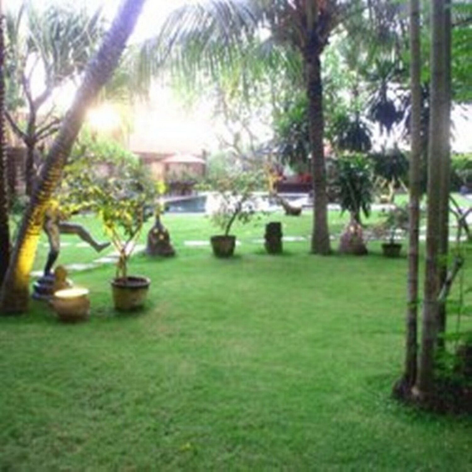 Villa Anyar 5 Bedrooms