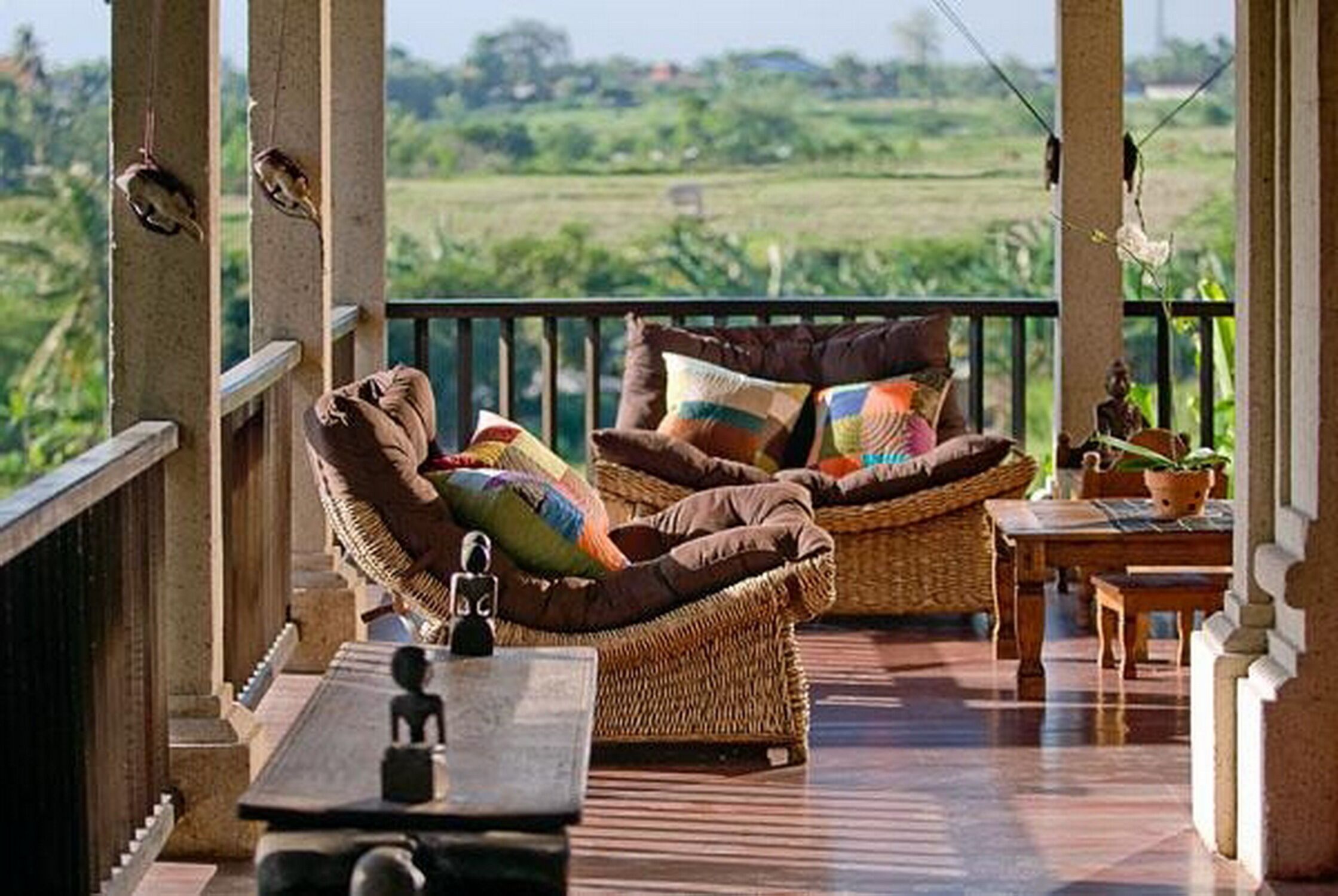 Villa Anyar 5 Bedrooms
