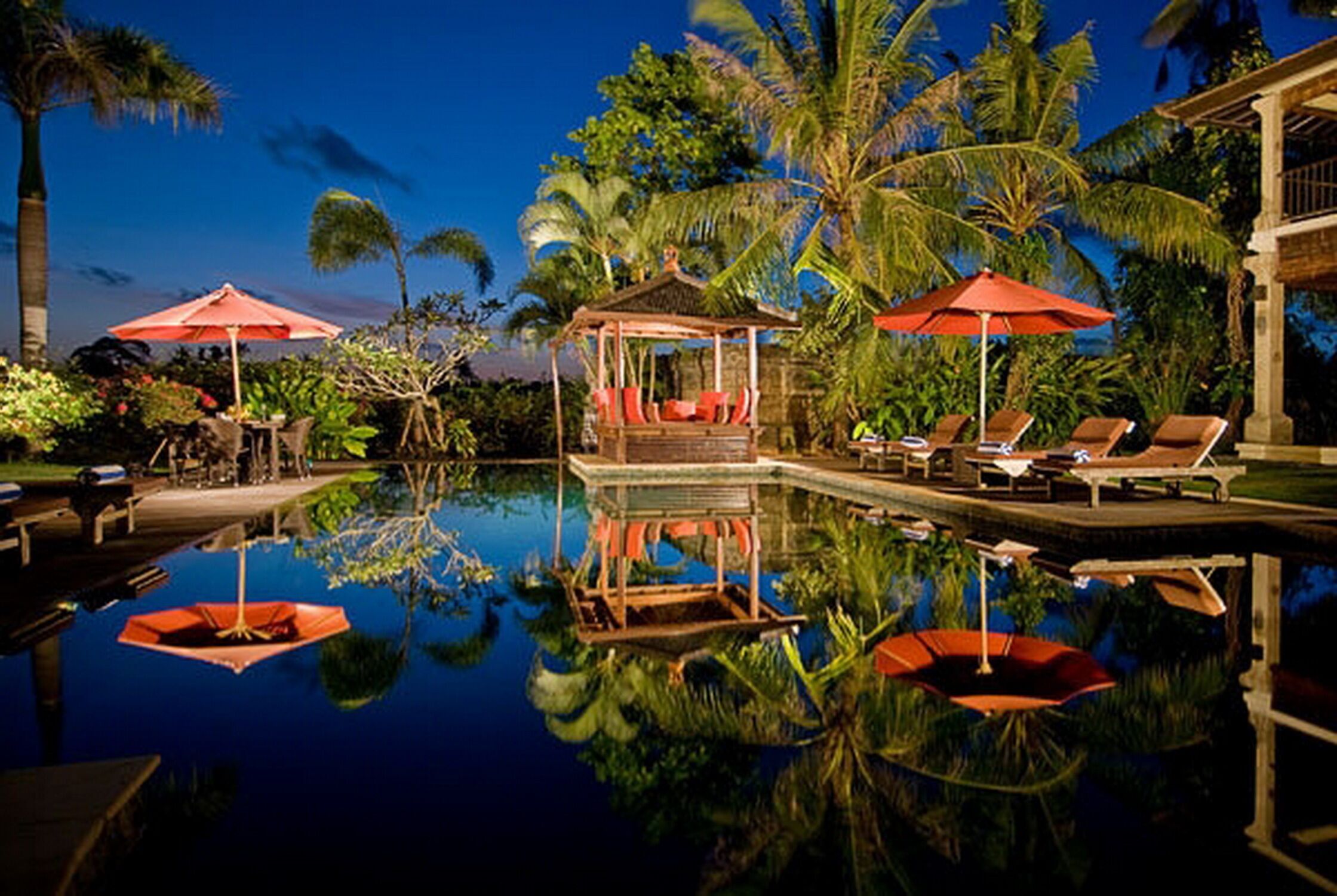 Villa Anyar 5 Bedrooms