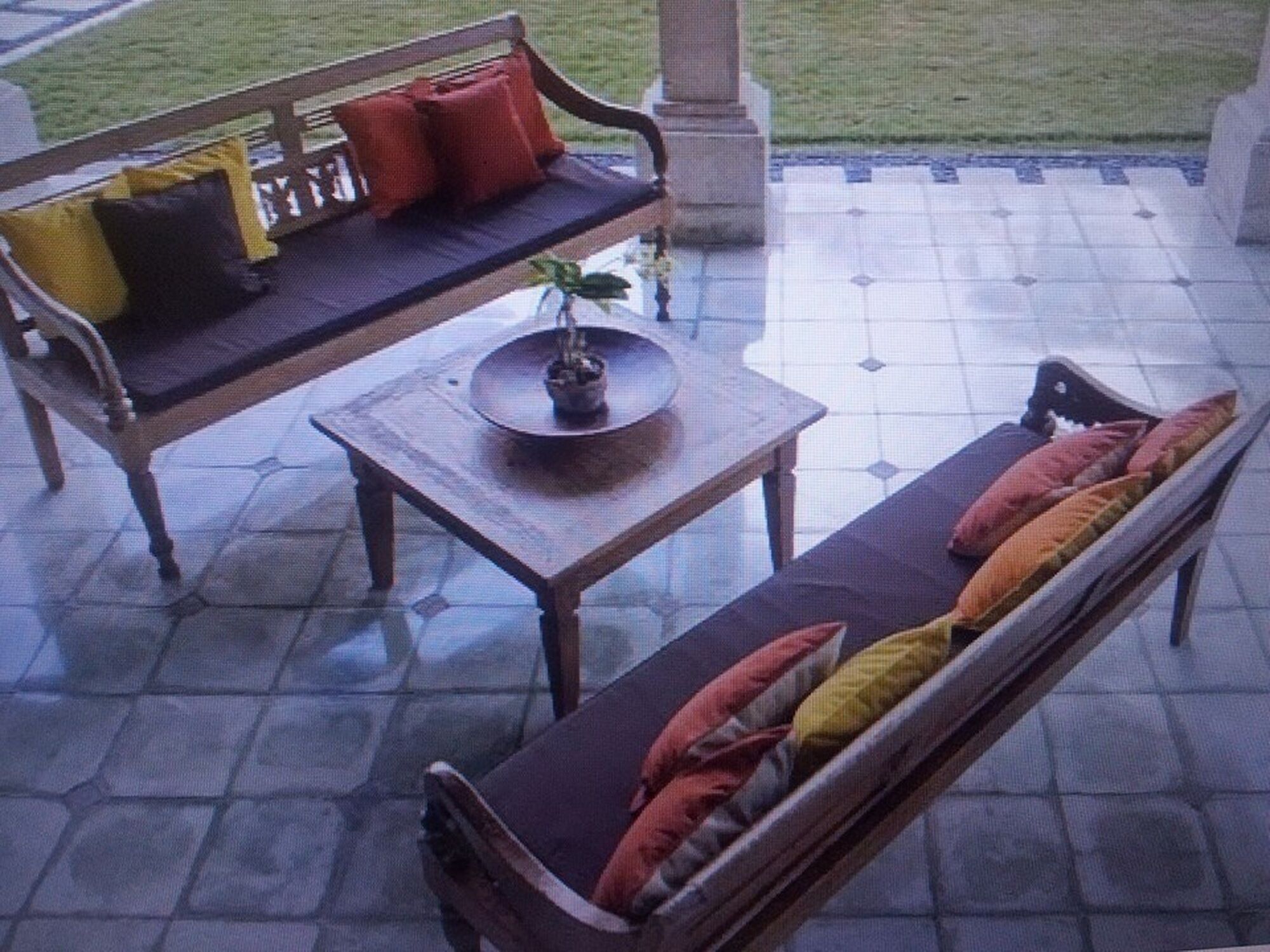 Villa Anyar 5 Bedrooms