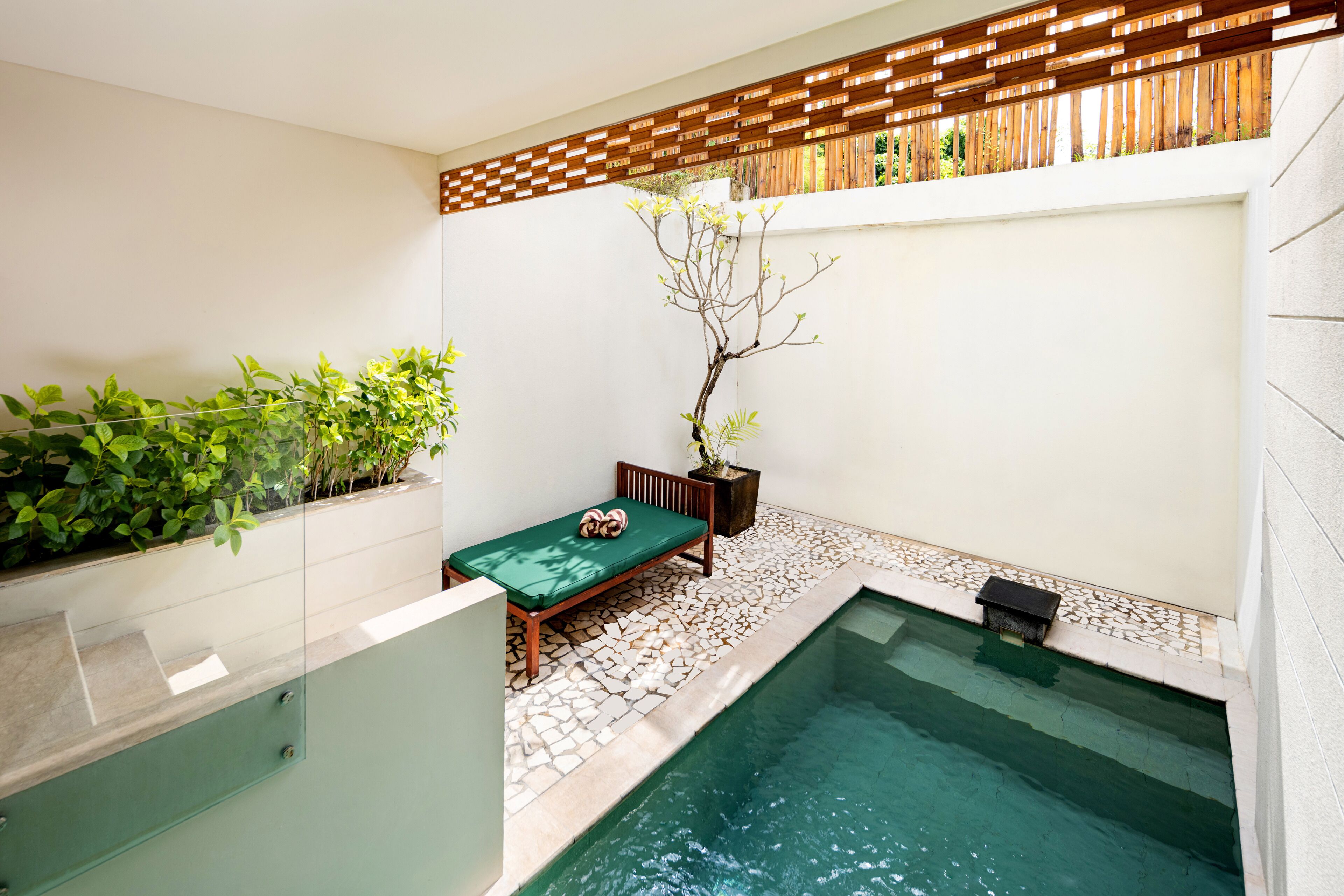 Villa Kayu Raja