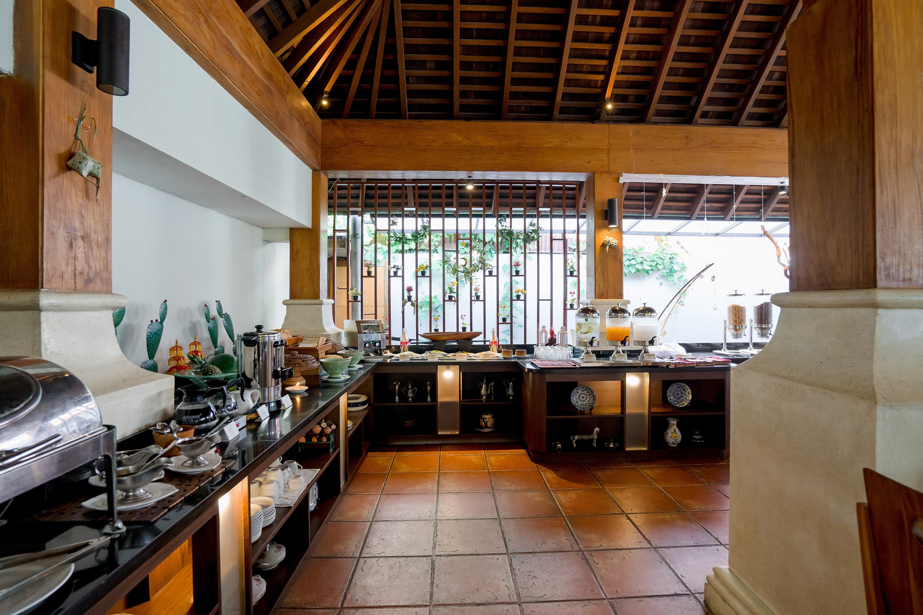 Villa Kayu Raja