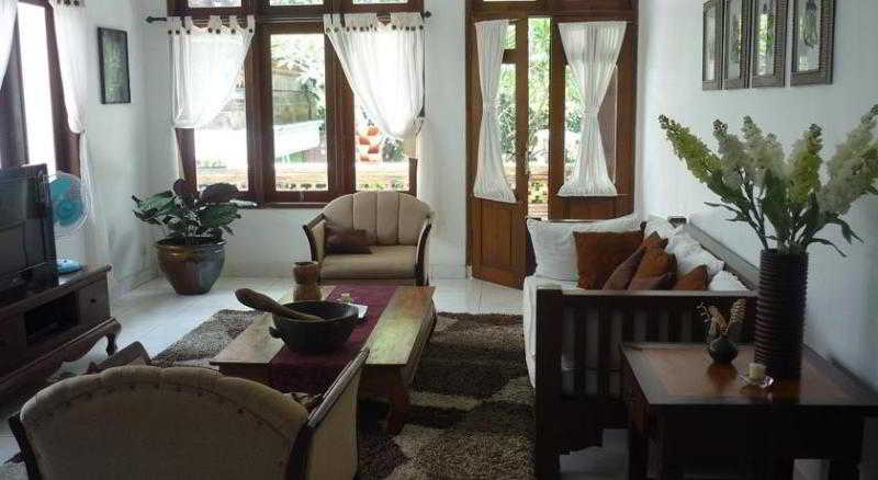 Villa Marlee