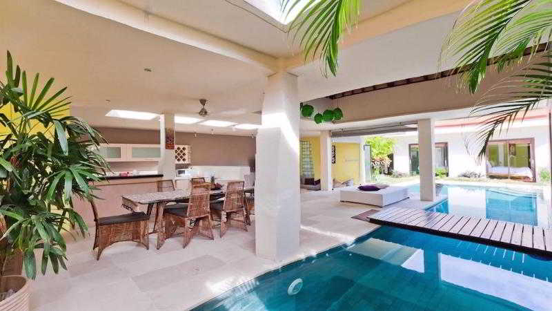 Villa Puteri