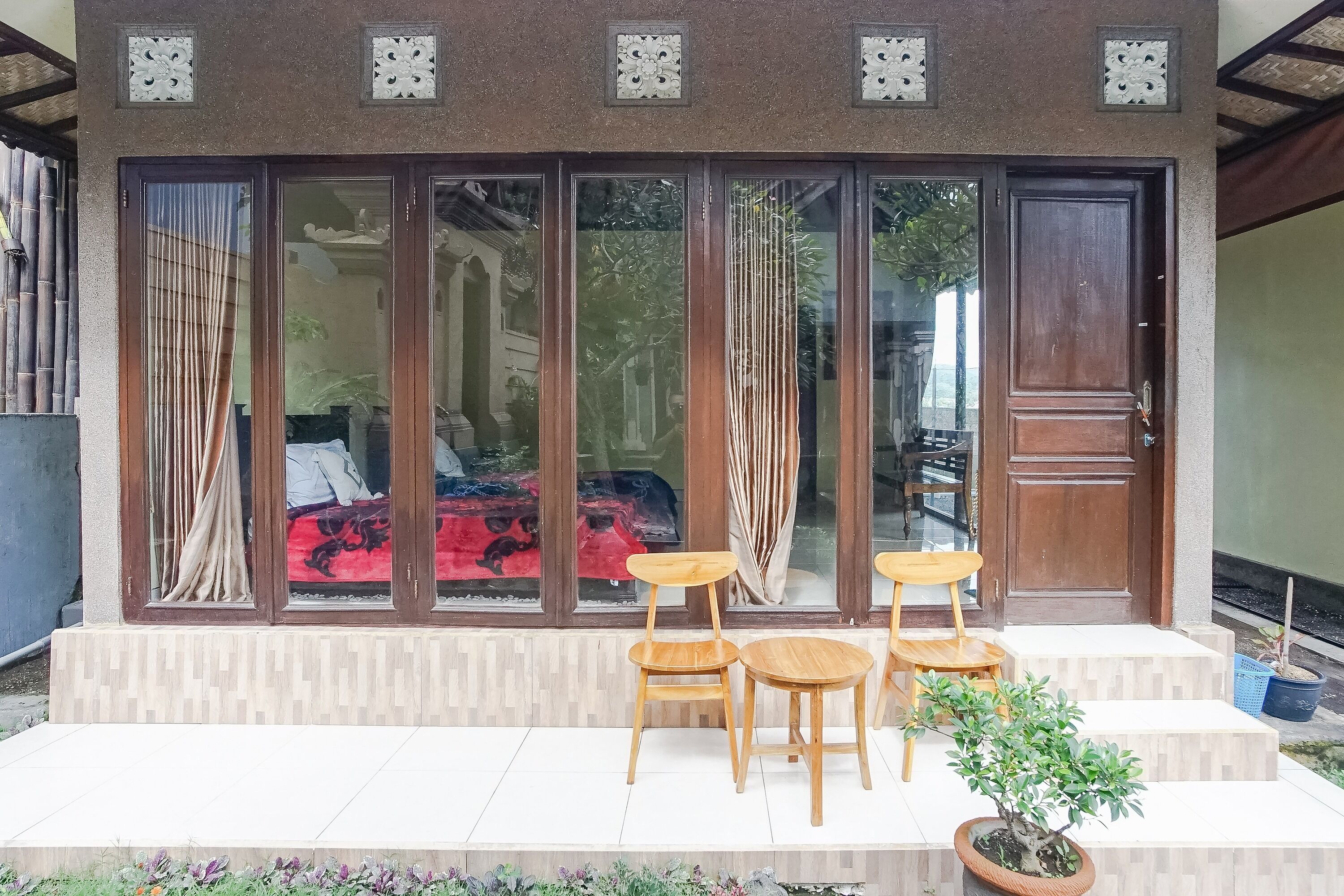 Baruna Lakeside View