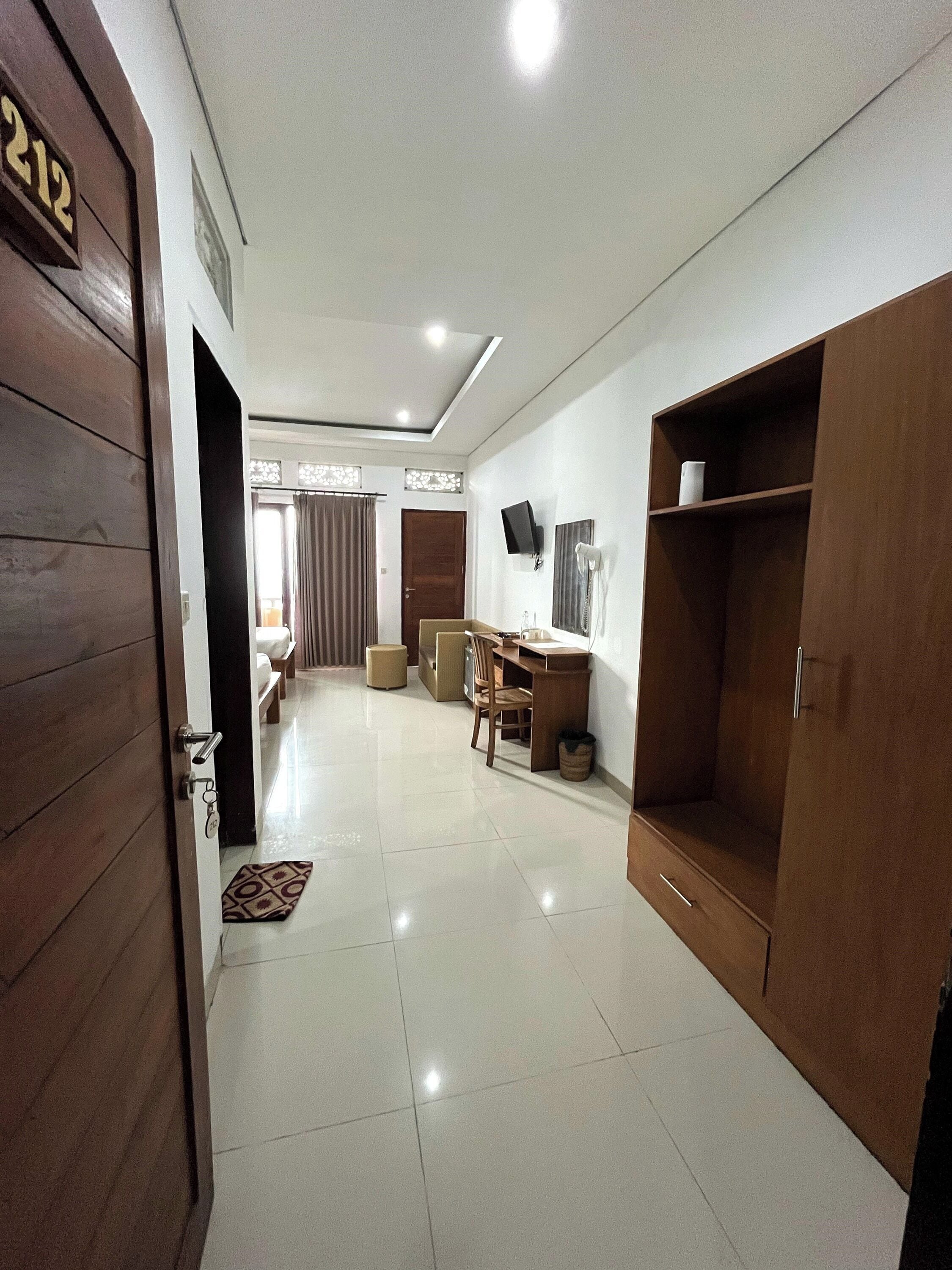 Caldera Hotel & Restaurant